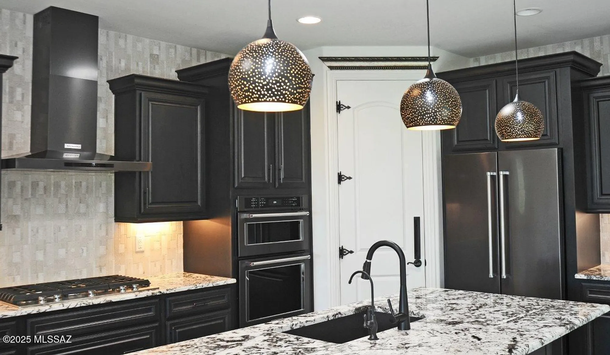 Property Slideshow image 21 of 51 | 7028 w kanab creek trl, Marana, AZ, 85658