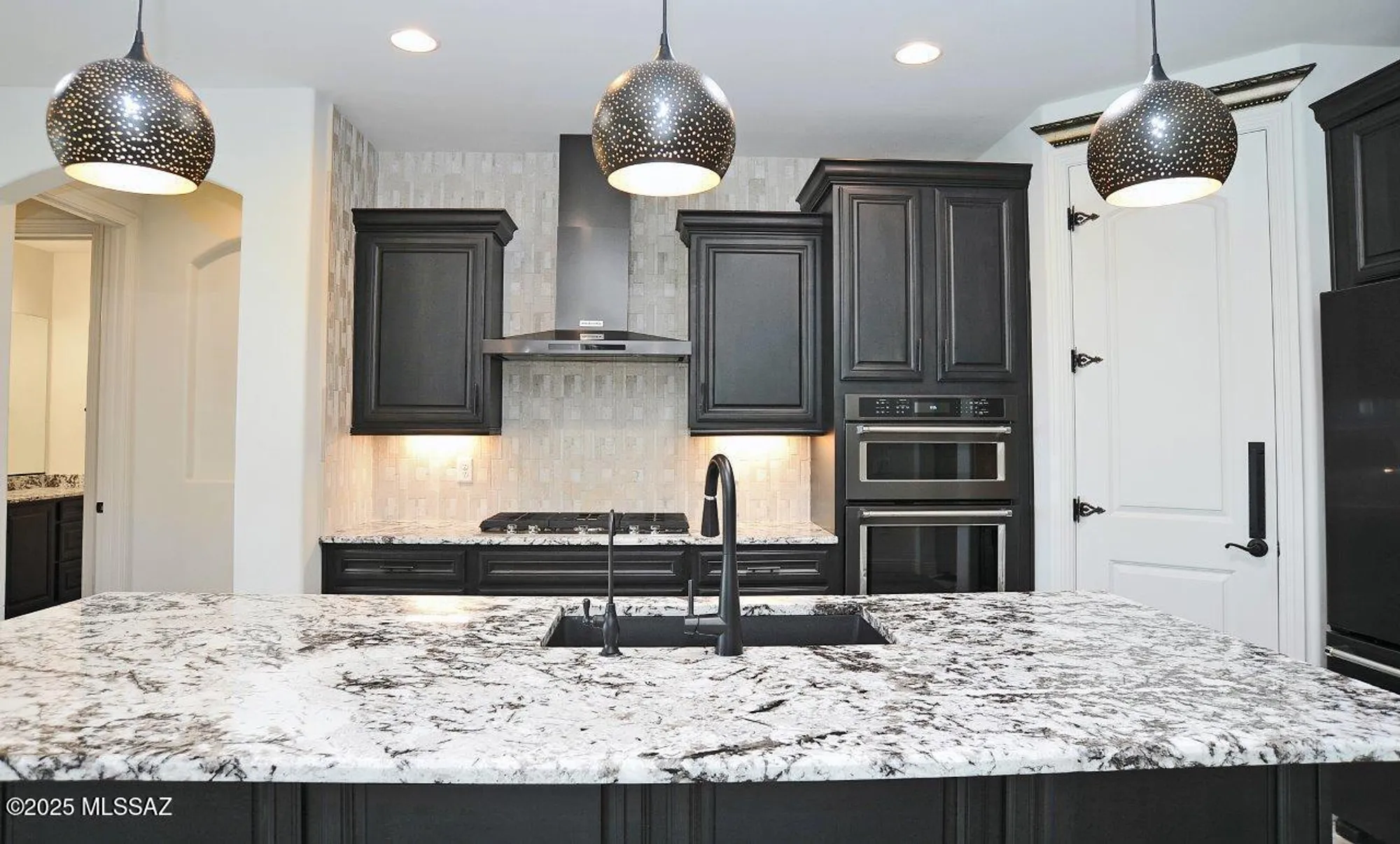 Property Slideshow image 23 of 51 | 7028 w kanab creek trl, Marana, AZ, 85658