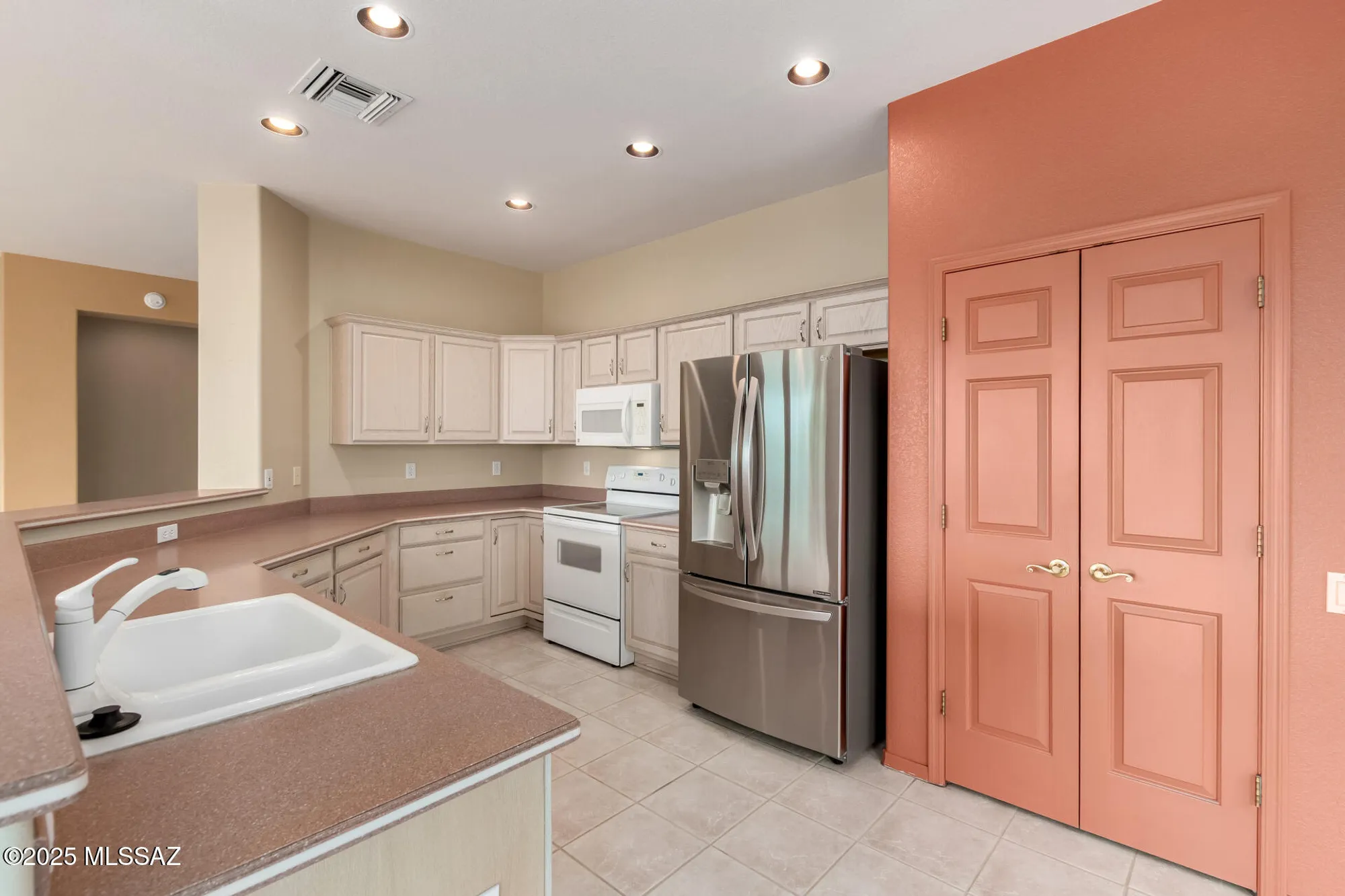 Property Slideshow image 7 of 24 | 4673 s golden arrow dr, Green Valley, AZ, 85622