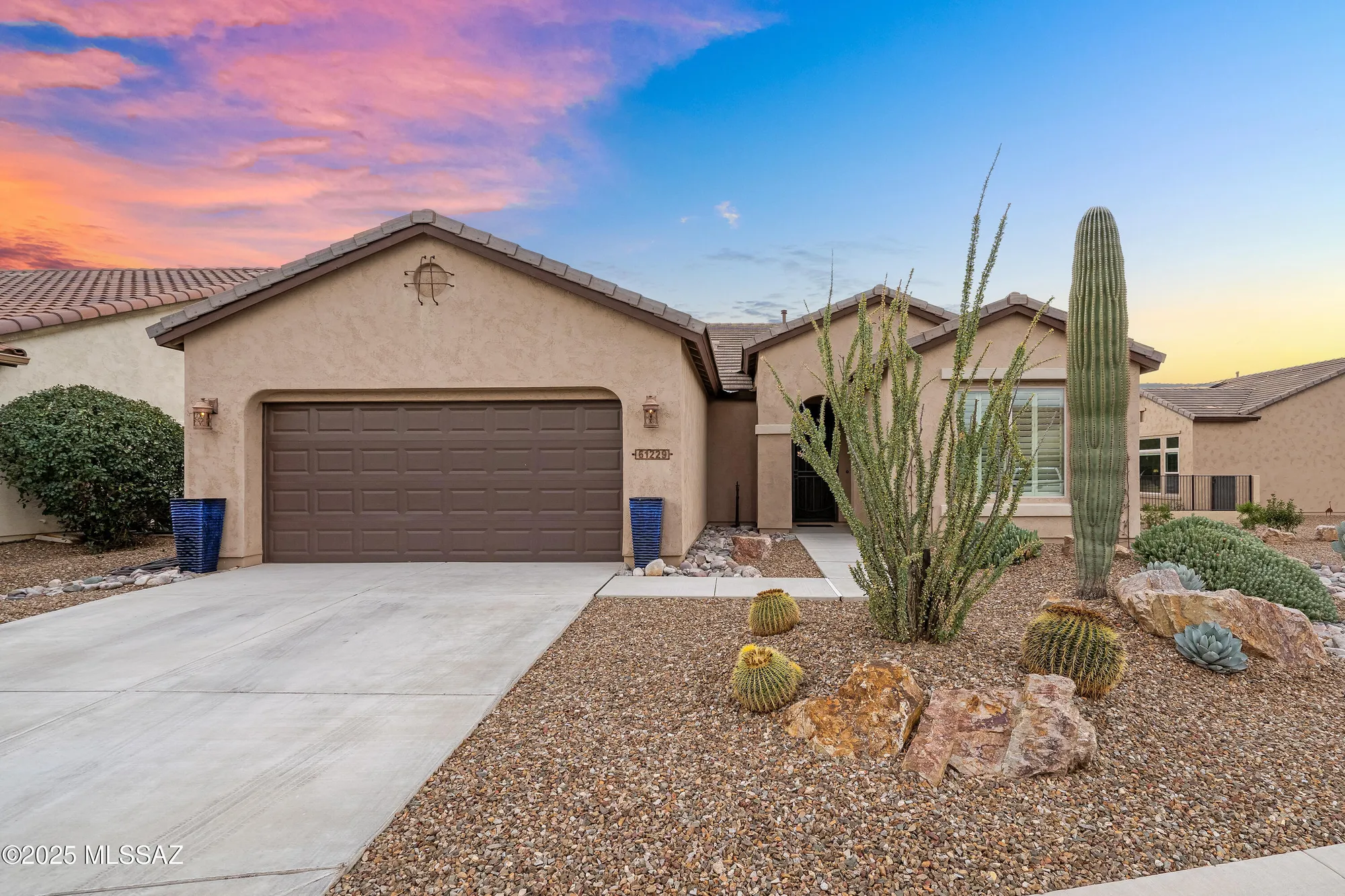 Property Slideshow image 2 of 41 | 61229 e happy jack trl, Oracle, AZ, 85623