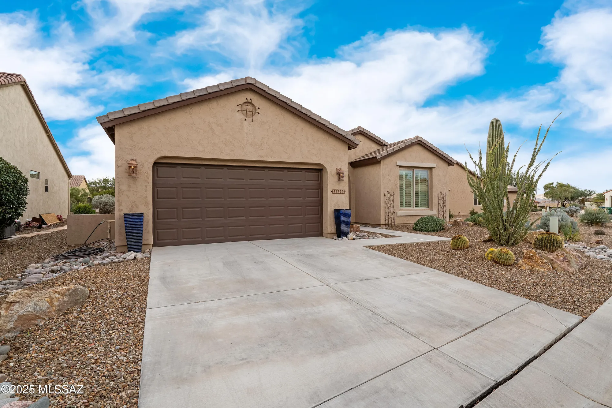 Property Slideshow image 3 of 41 | 61229 e happy jack trl, Oracle, AZ, 85623