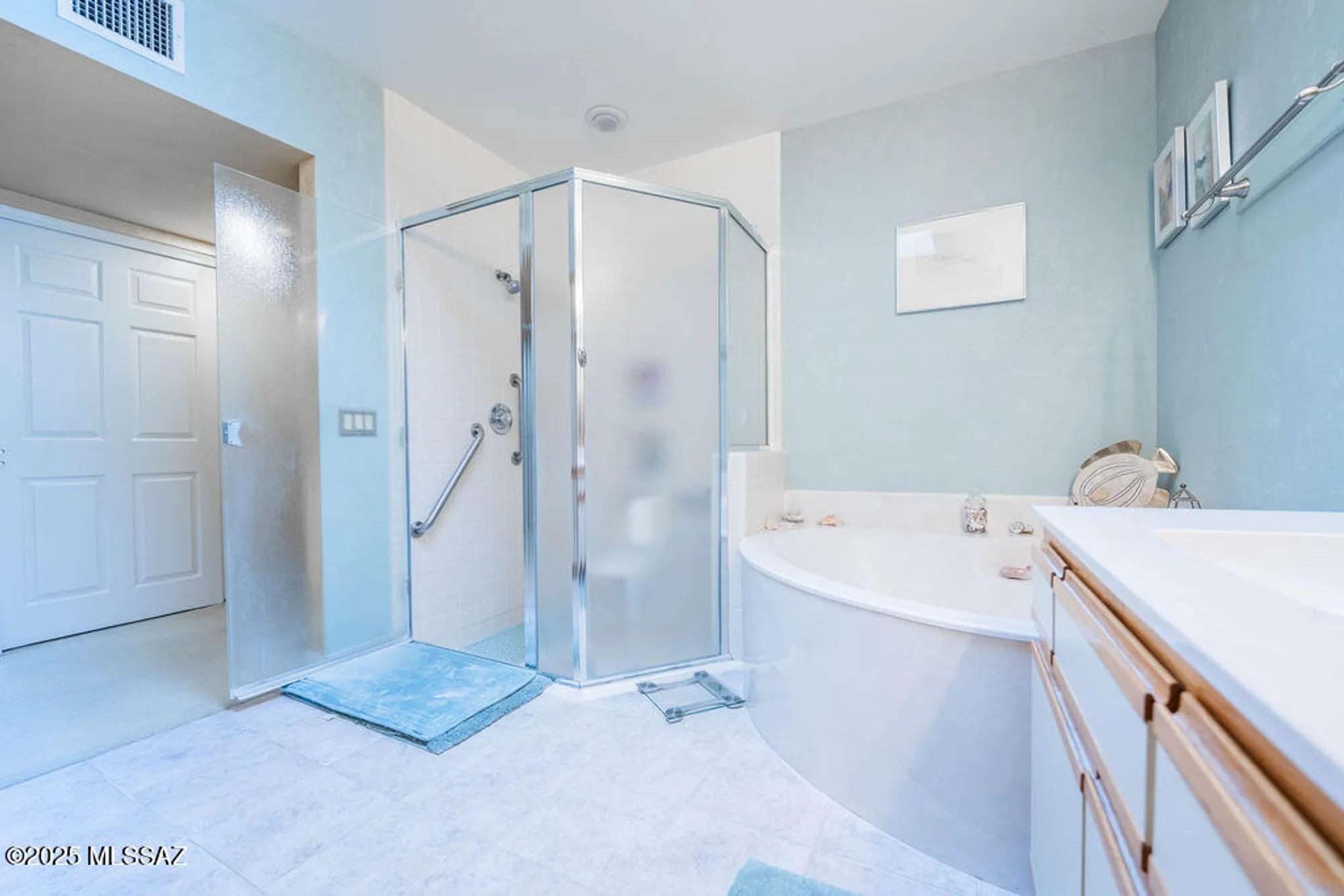 Property Slideshow image 12 of 21 | 37341 s blackfoot dr, Saddlebrooke, AZ, 85739