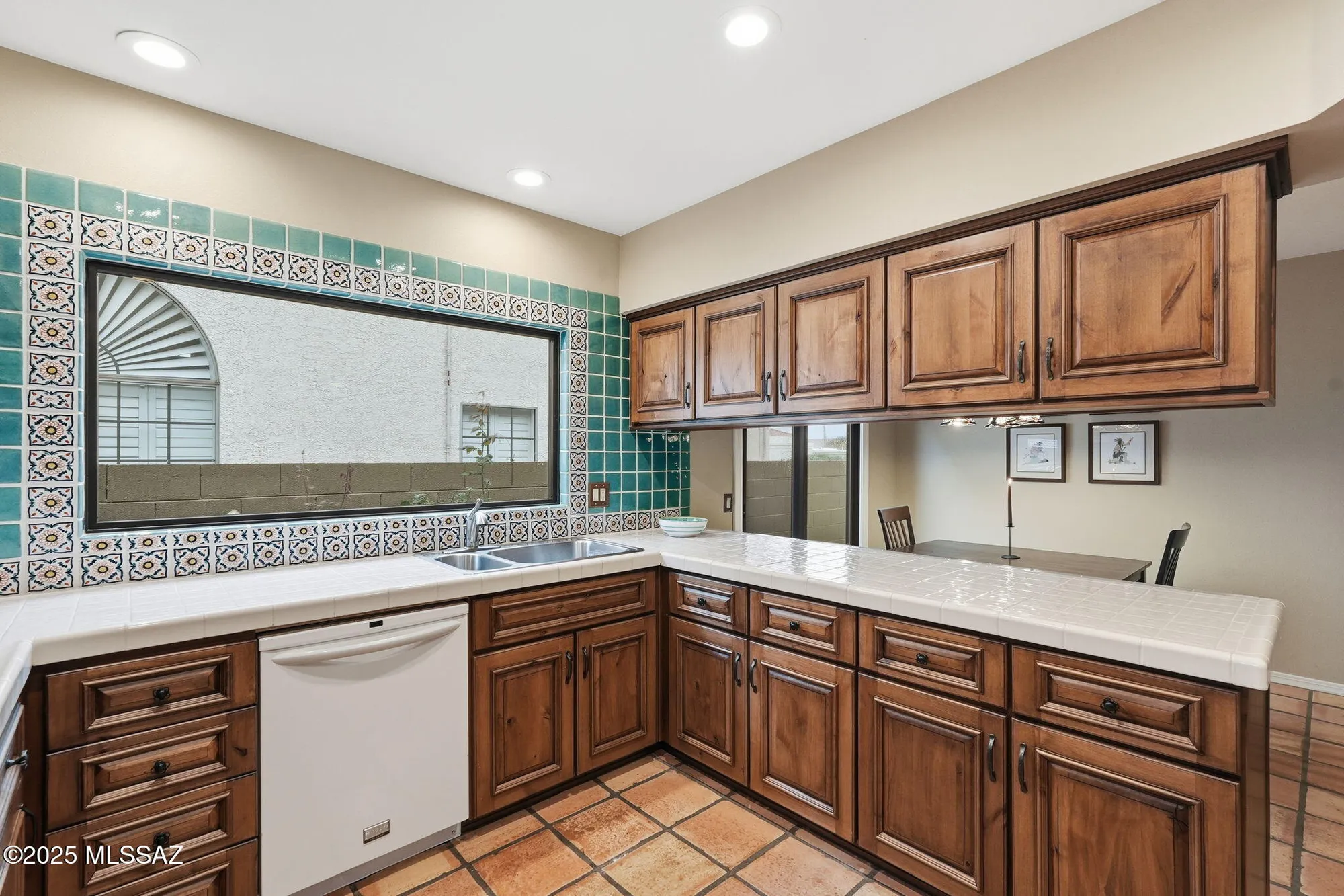 Property Slideshow image 9 of 49 | 37975 s eagle dr, Tucson, AZ, 85739