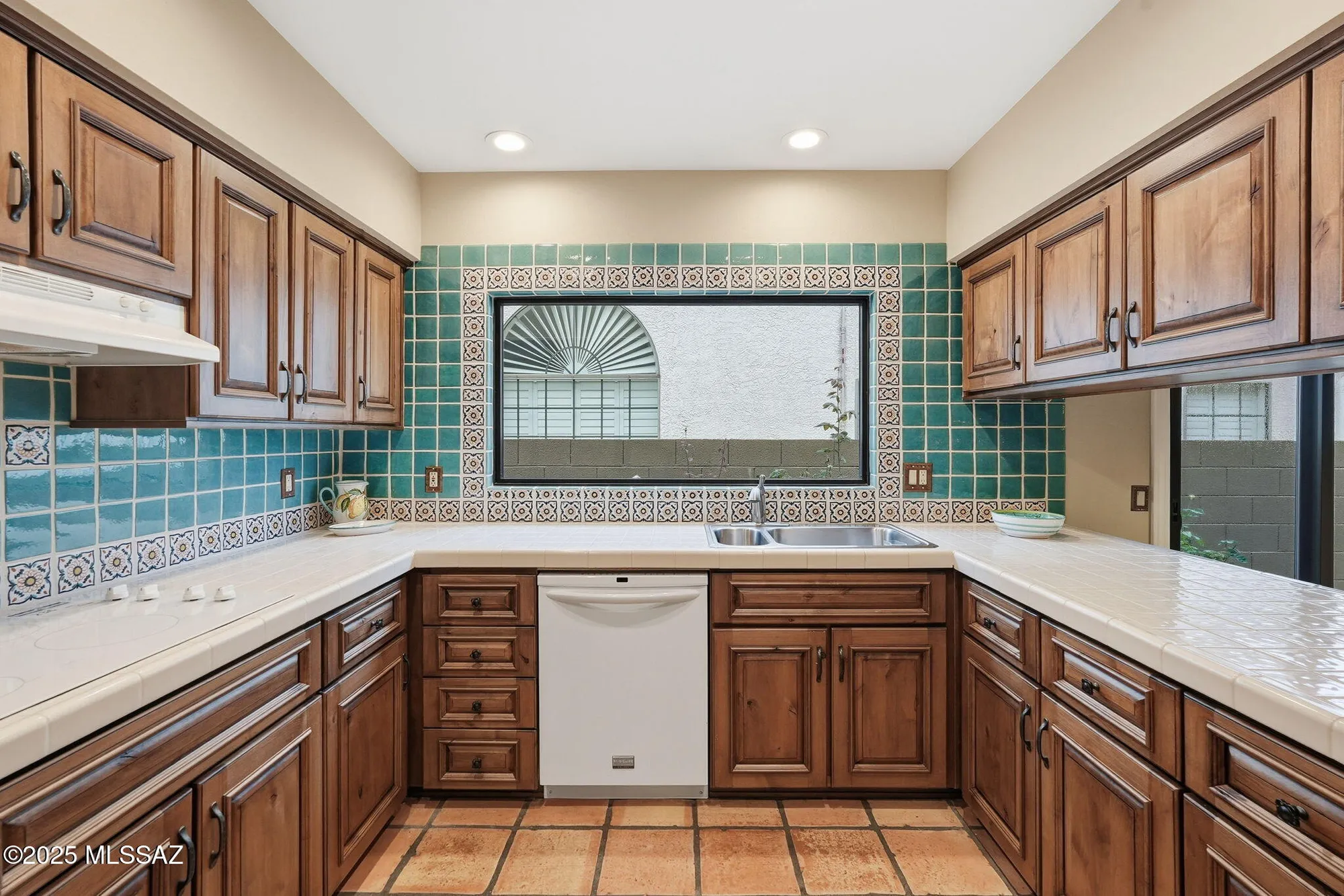 Property Slideshow image 11 of 49 | 37975 s eagle dr, Tucson, AZ, 85739