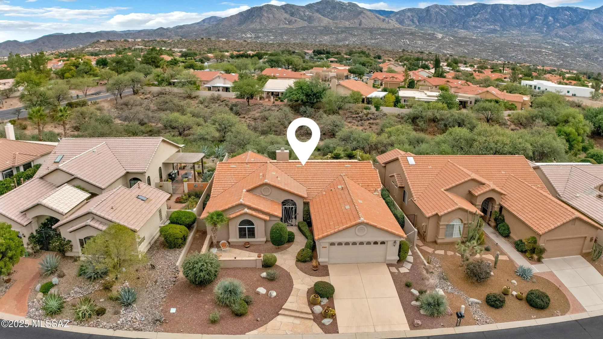 Property Slideshow image 19 of 44 | 37613 s canyon side dr, Saddlebrooke, AZ, 85739