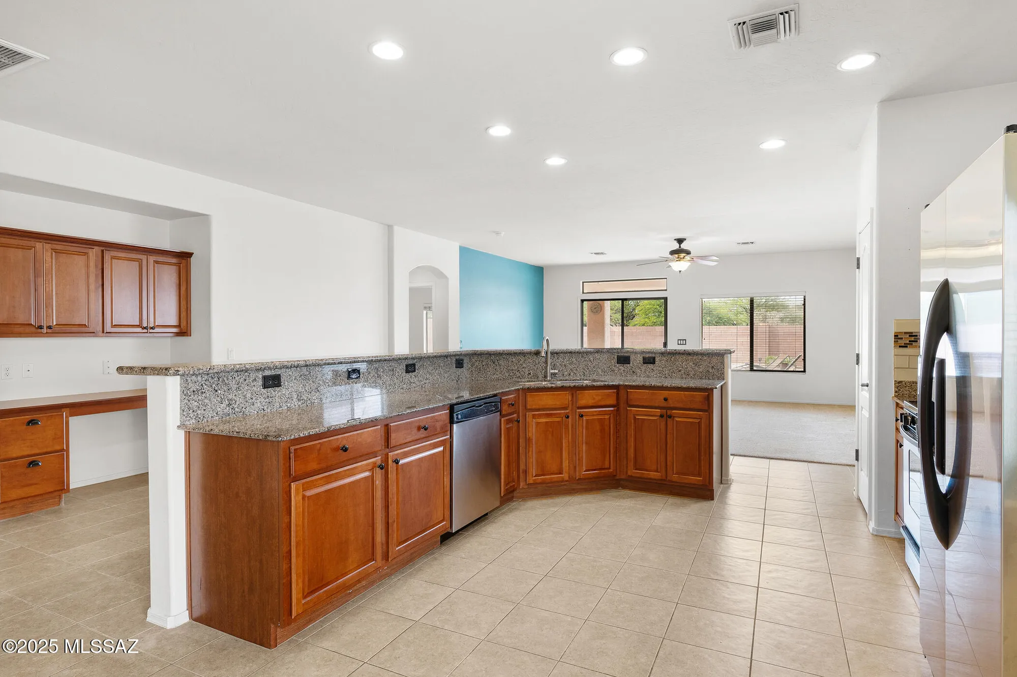 Property Slideshow image 12 of 33 | 530 w royal troon pl, Green Valley, AZ, 85614
