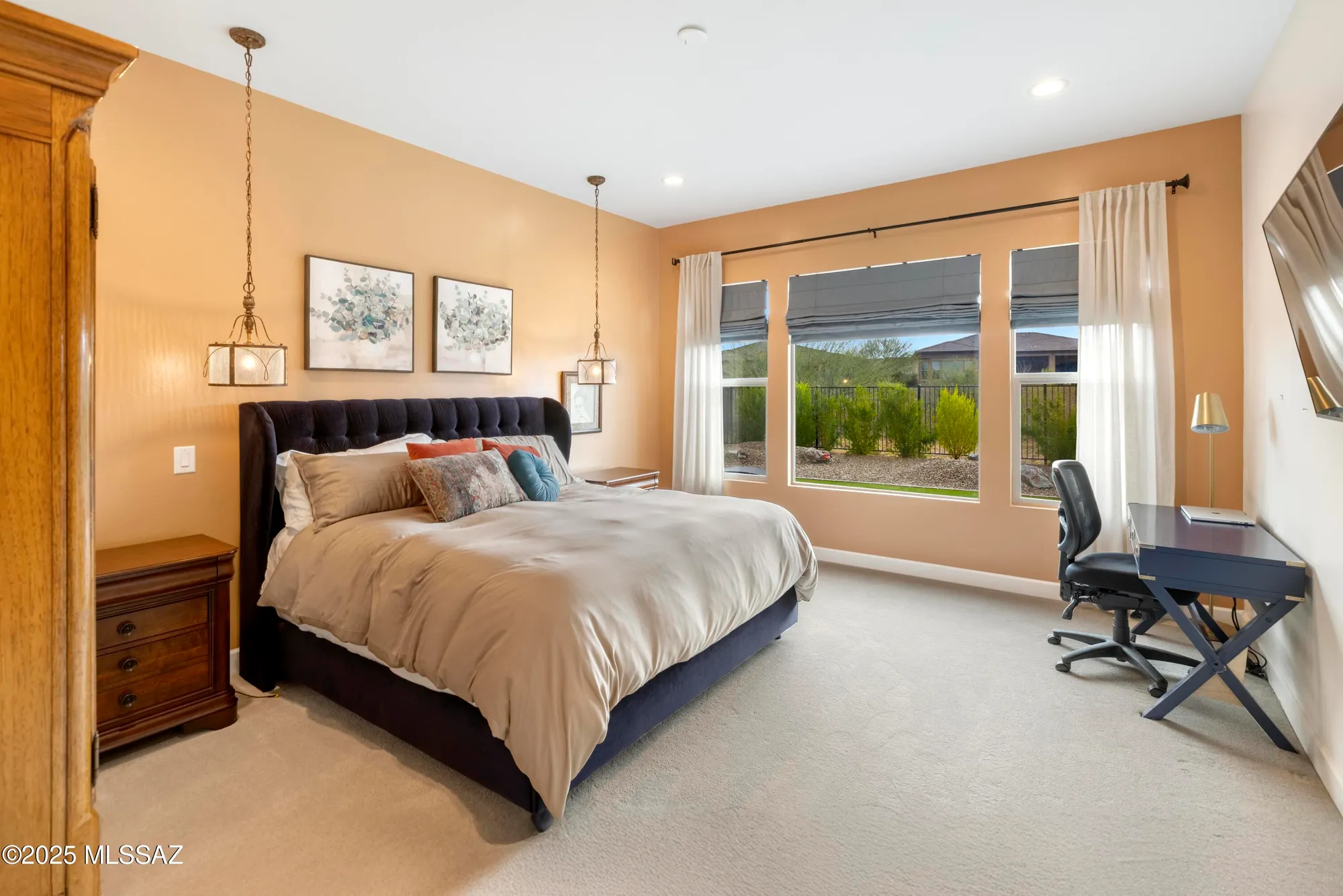 Property Slideshow image 11 of 41 | 30707 s fieldstone ln, Oracle, AZ, 85623