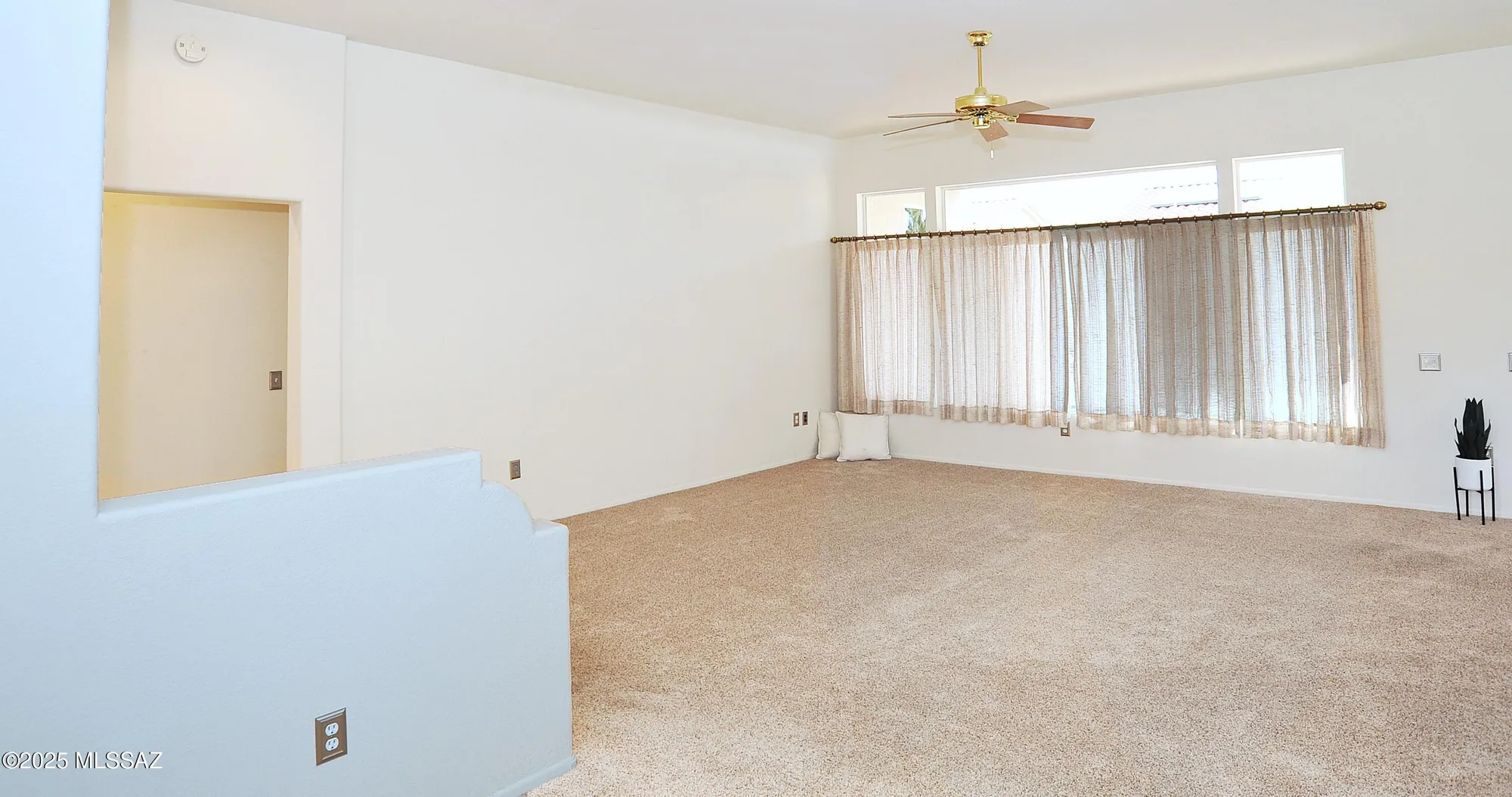 Property Slideshow image 4 of 44 | 14035 n biltmore dr, Oro Valley, AZ, 85755