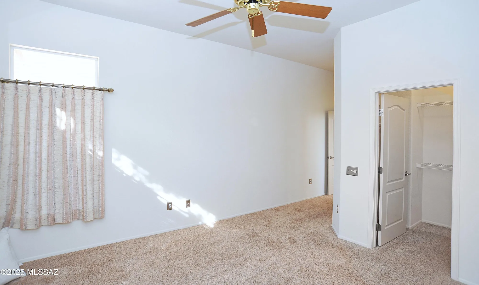 Property Slideshow image 15 of 44 | 14035 n biltmore dr, Oro Valley, AZ, 85755