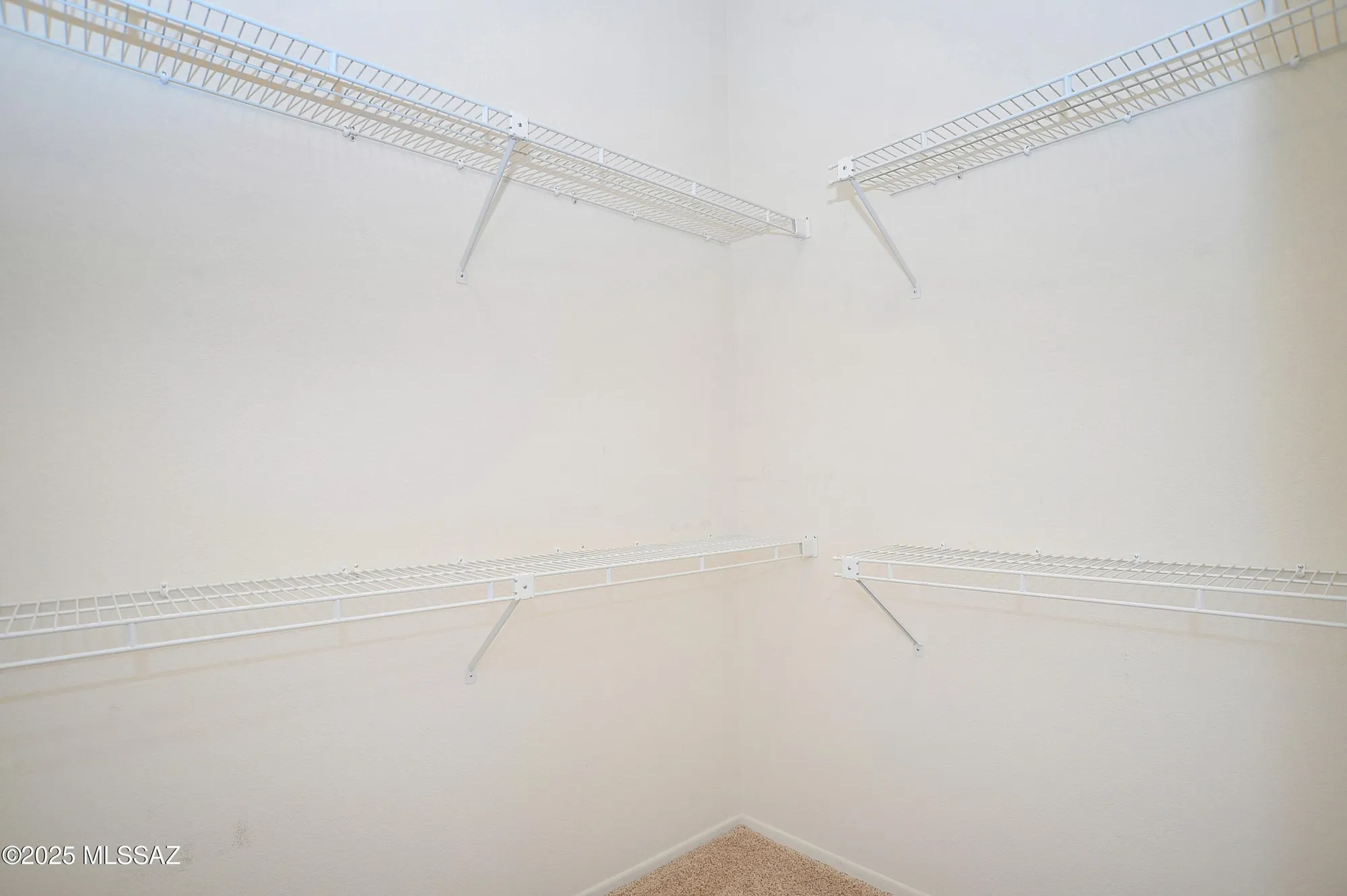 Property Slideshow image 17 of 44 | 14035 n biltmore dr, Oro Valley, AZ, 85755