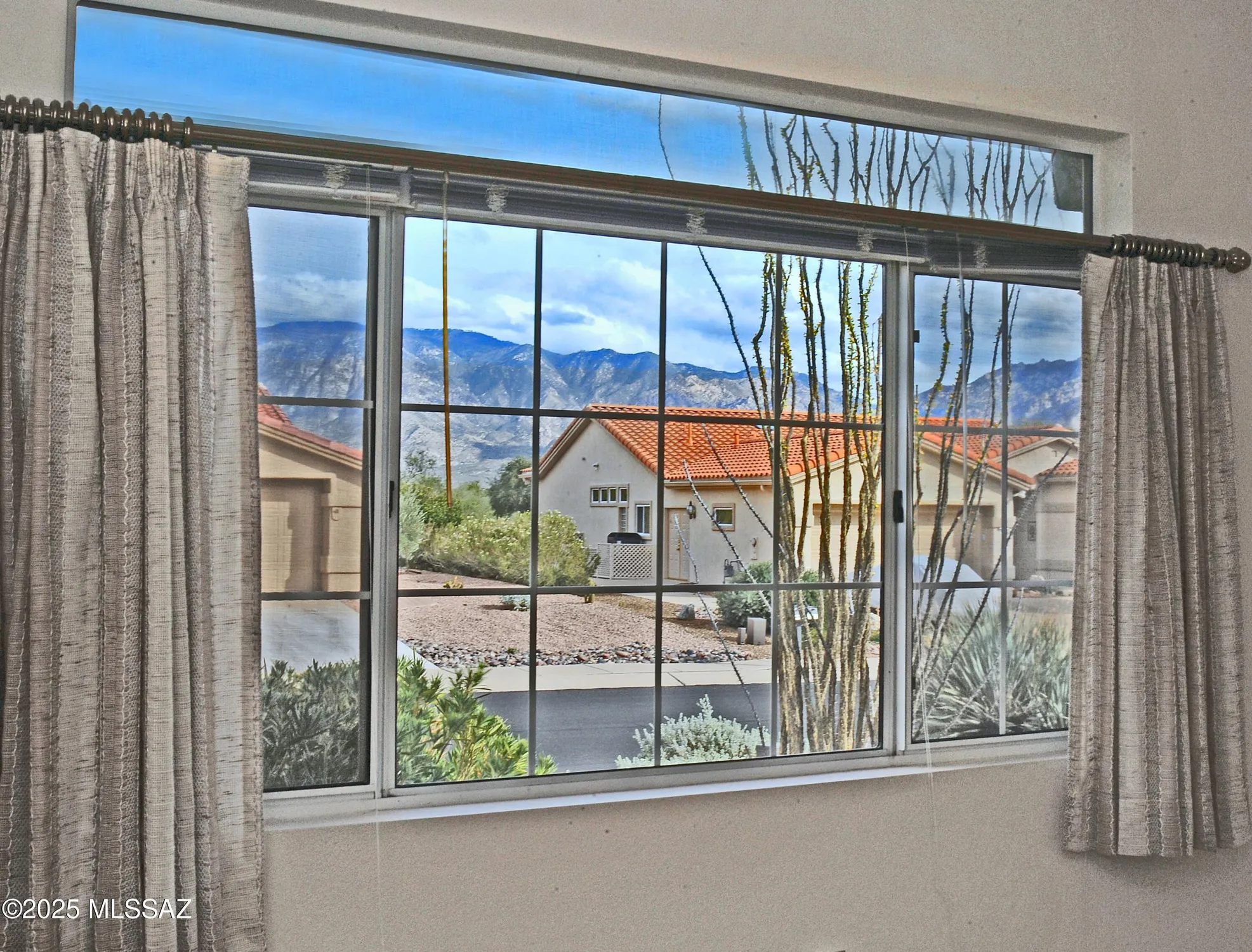 Property Slideshow image 27 of 44 | 14035 n biltmore dr, Oro Valley, AZ, 85755