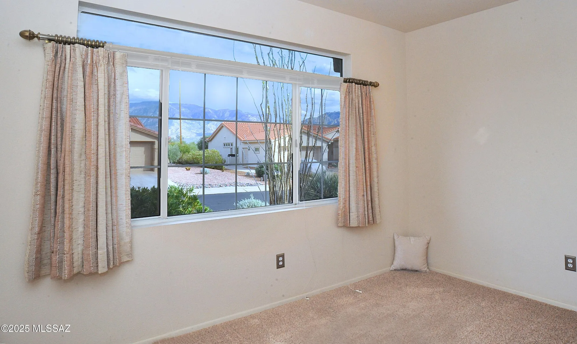 Property Slideshow image 26 of 44 | 14035 n biltmore dr, Oro Valley, AZ, 85755