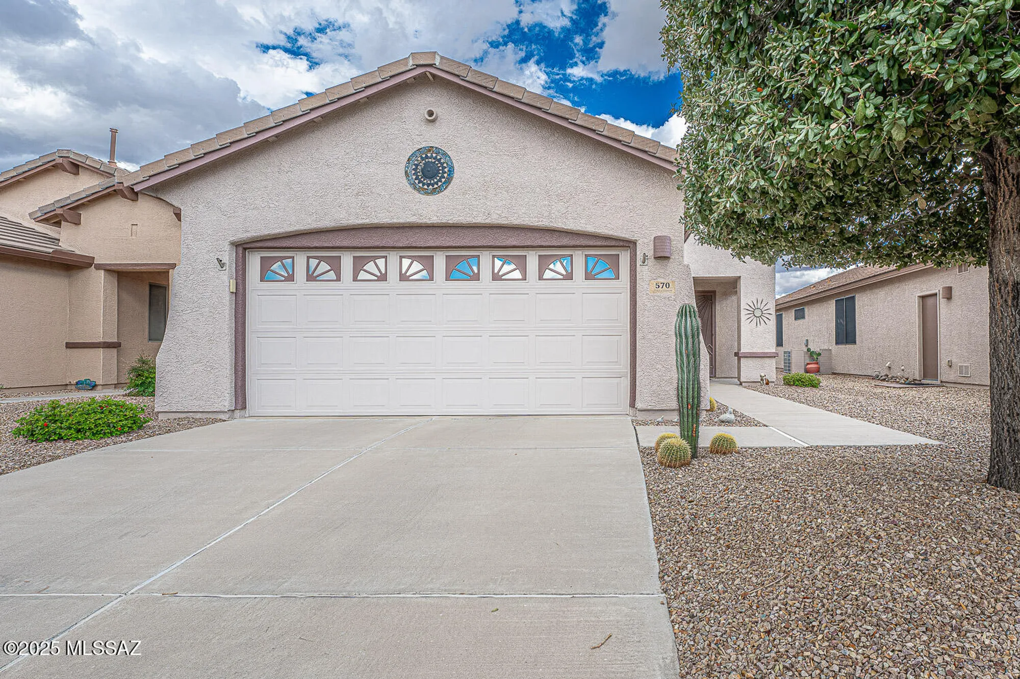 Property Slideshow image 1 of 49 | 570 n tunitcha dr, Green Valley, AZ, 85614
