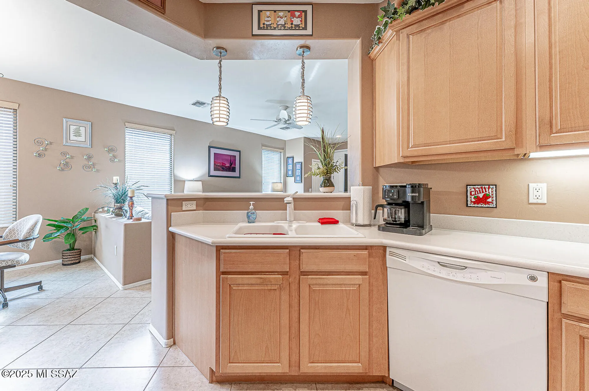 Property Slideshow image 12 of 49 | 570 n tunitcha dr, Green Valley, AZ, 85614