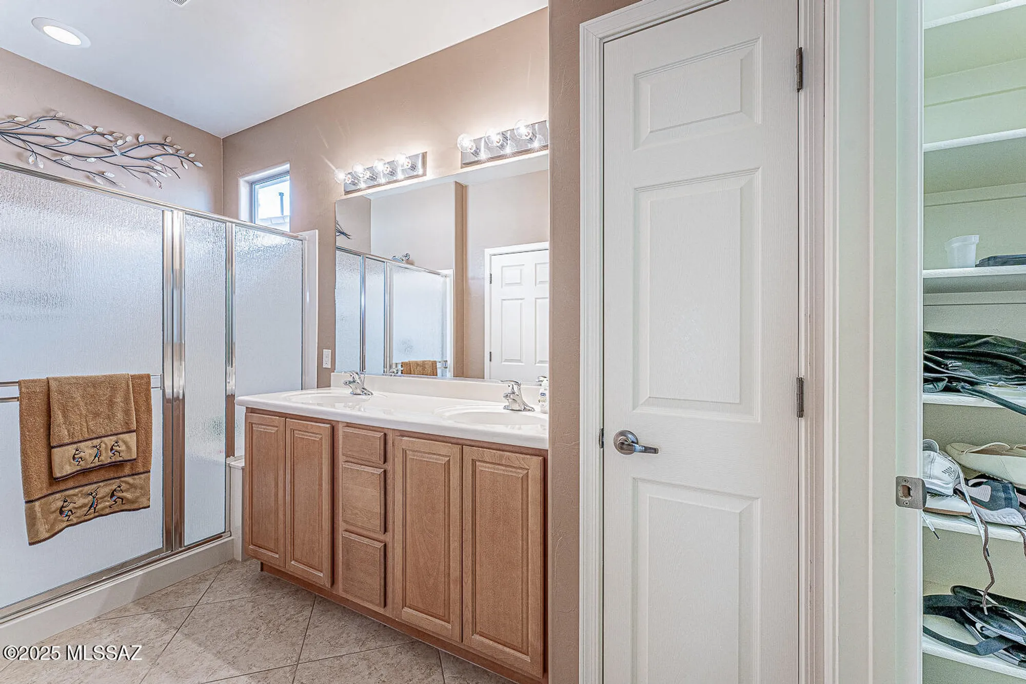 Property Slideshow image 23 of 49 | 570 n tunitcha dr, Green Valley, AZ, 85614