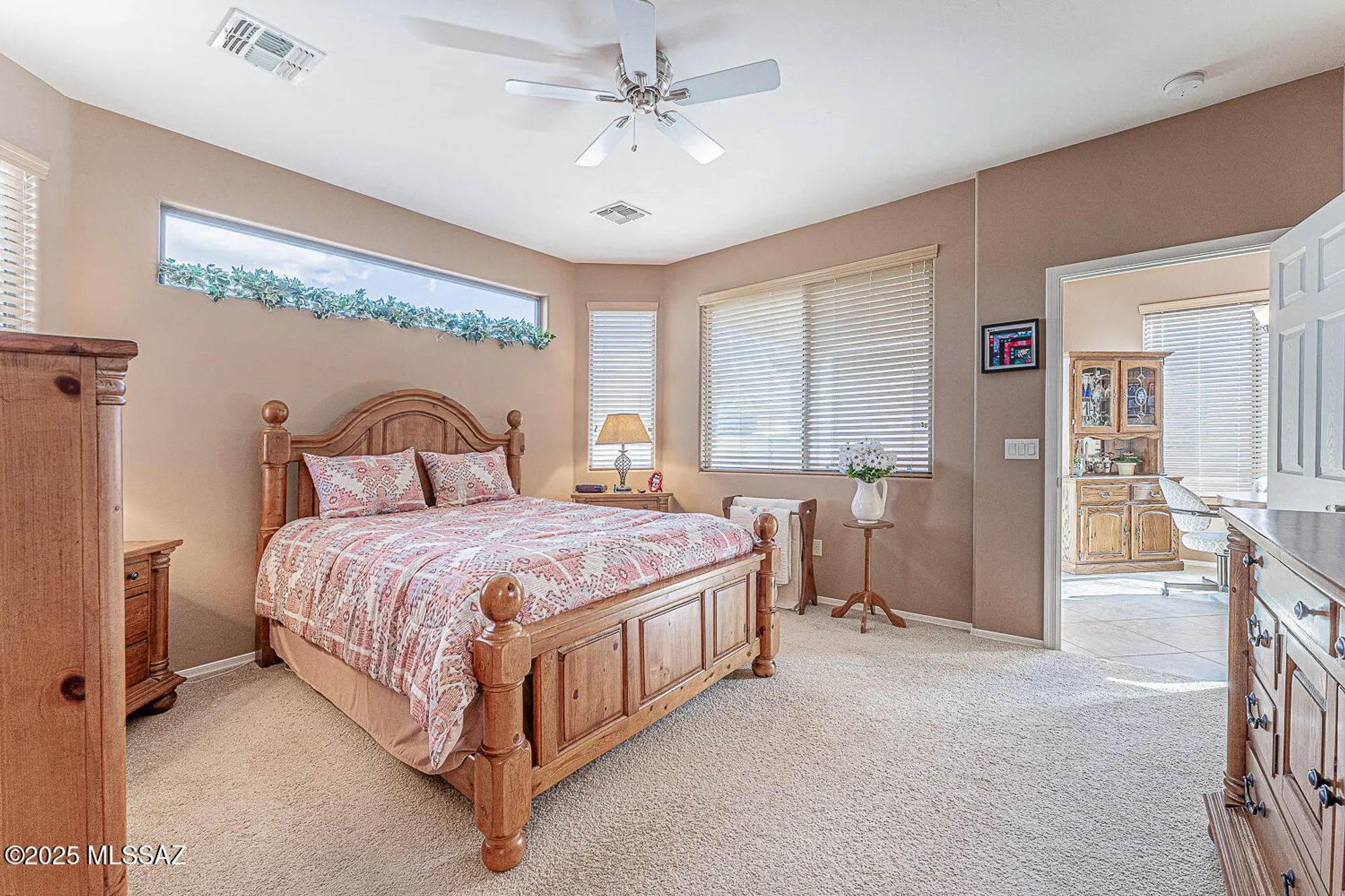 Property Slideshow image 20 of 49 | 570 n tunitcha dr, Green Valley, AZ, 85614