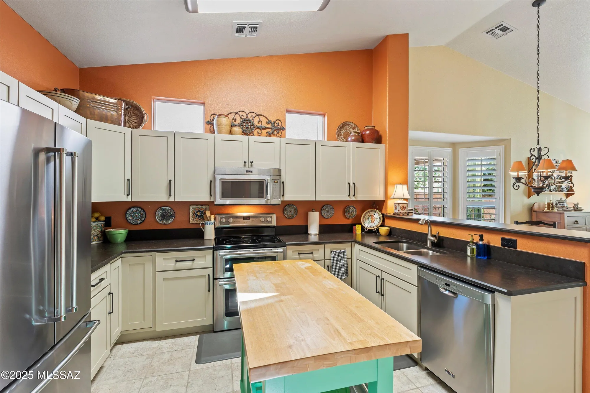 Property Slideshow image 11 of 51 | 9567 n antler ridge dr, Tucson, AZ, 85743