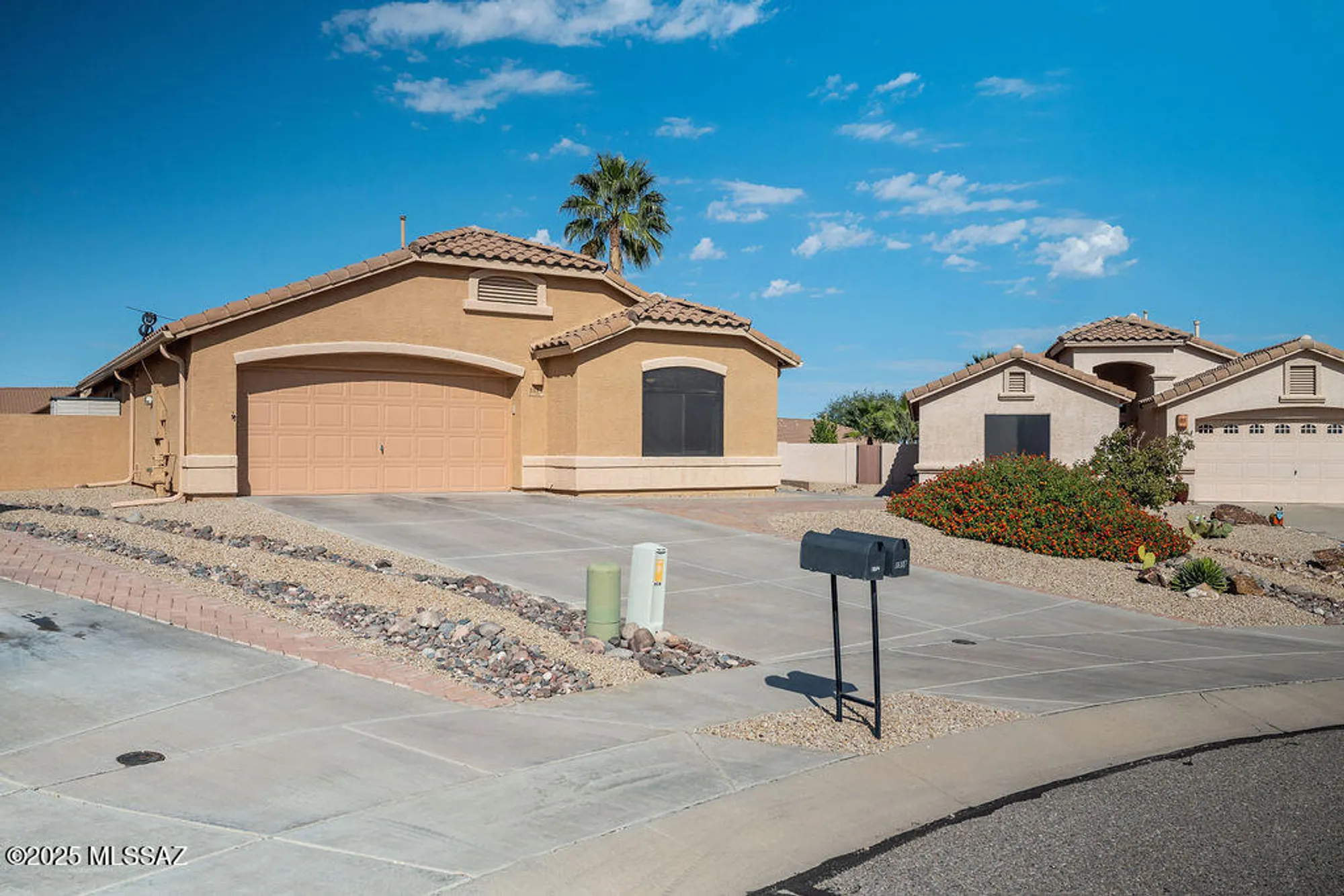 Property Slideshow image 2 of 41 | 1518 n via mazatlan, Green Valley, AZ, 85614