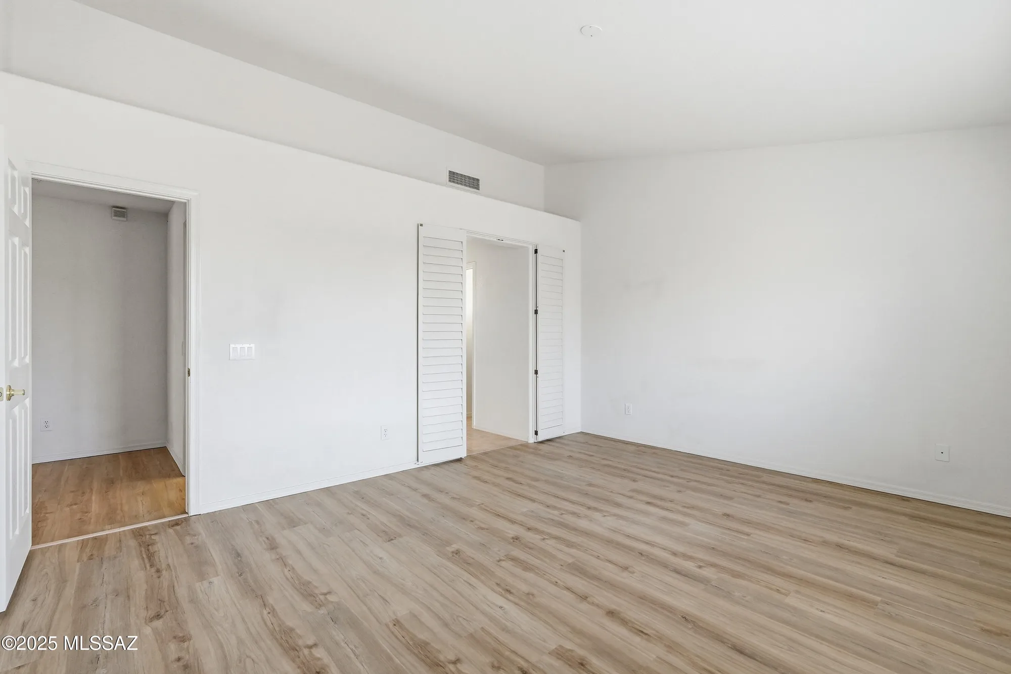 Property Slideshow image 23 of 34 | 36394 s rock crest dr, Tucson, AZ, 85739