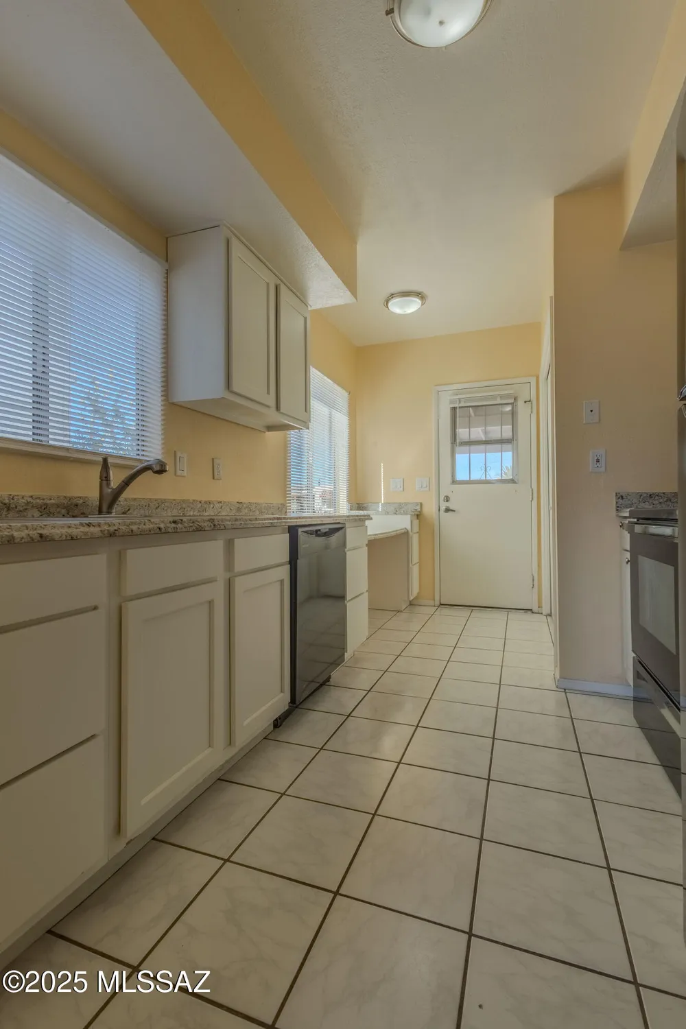 Property Slideshow image 2 of 15 | 390 n calle de las profetas, Green Valley, AZ, 85614