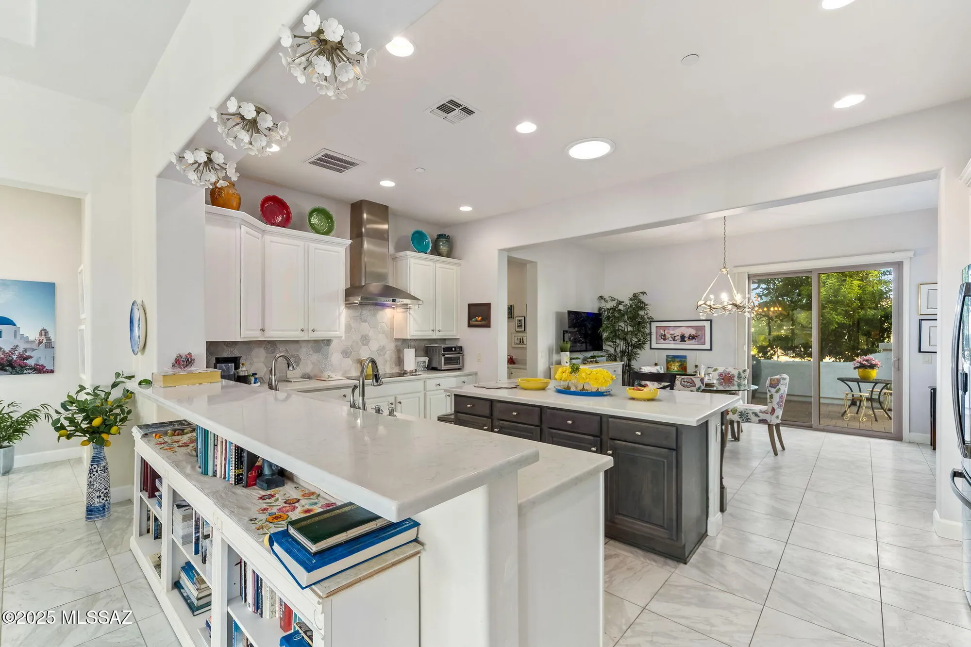 Property Slideshow image 13 of 48 | 60191 e sabino dr, Oracle, AZ, 85623