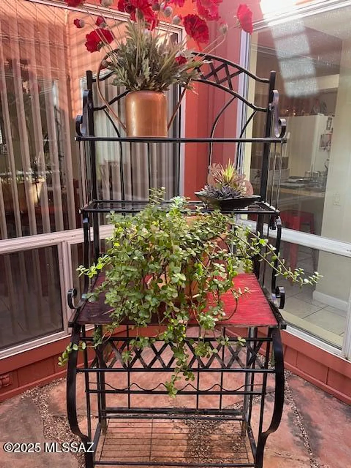 Property Slideshow image 12 of 50 | 920 w camino sagasta, Green Valley, AZ, 85622