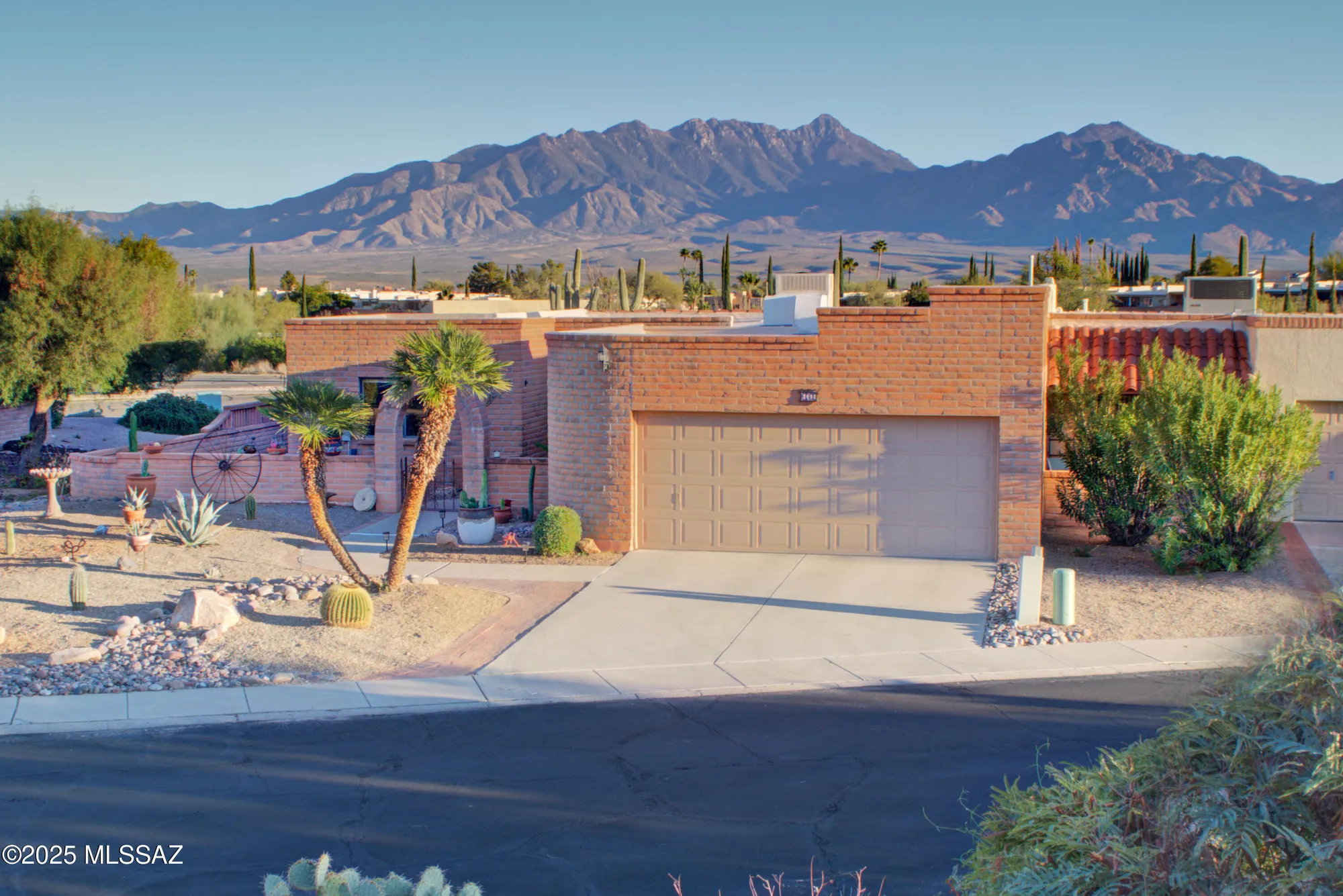 Property Slideshow image 2 of 28 | 2491 s avenida loma linda, Green Valley, AZ, 85622
