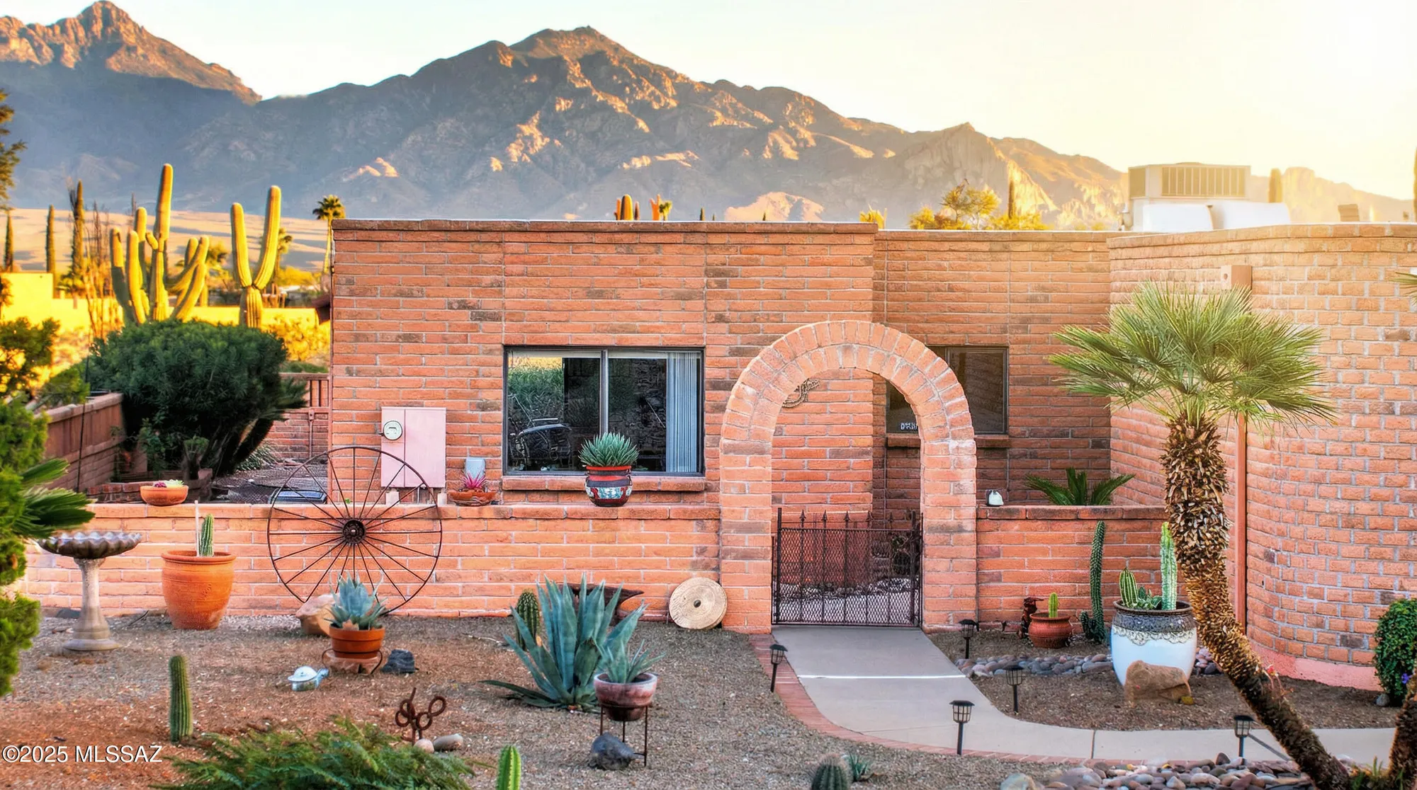 Property Slideshow image 1 of 28 | 2491 s avenida loma linda, Green Valley, AZ, 85622