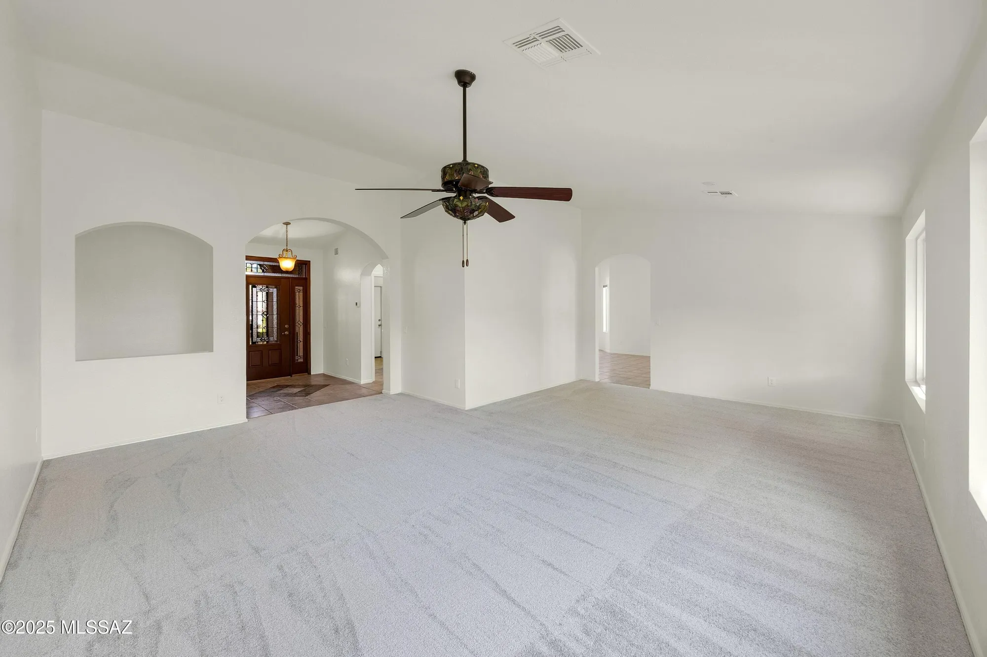 Property Slideshow image 9 of 50 | 37543 s mountain sage dr, Tucson, AZ, 85739