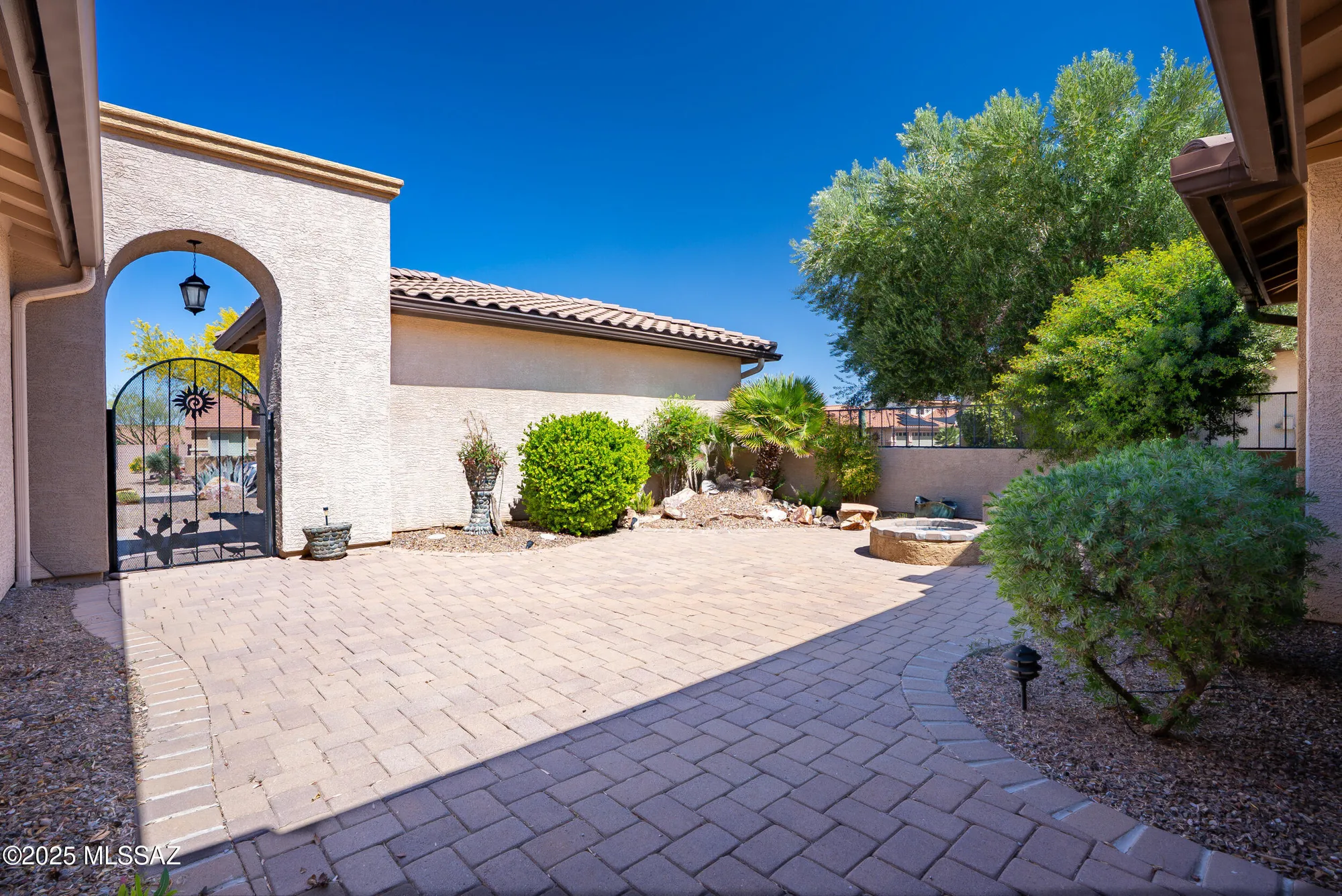 Property Slideshow image 38 of 42 | 700 n pebbles ridge dr, Green Valley, AZ, 85614
