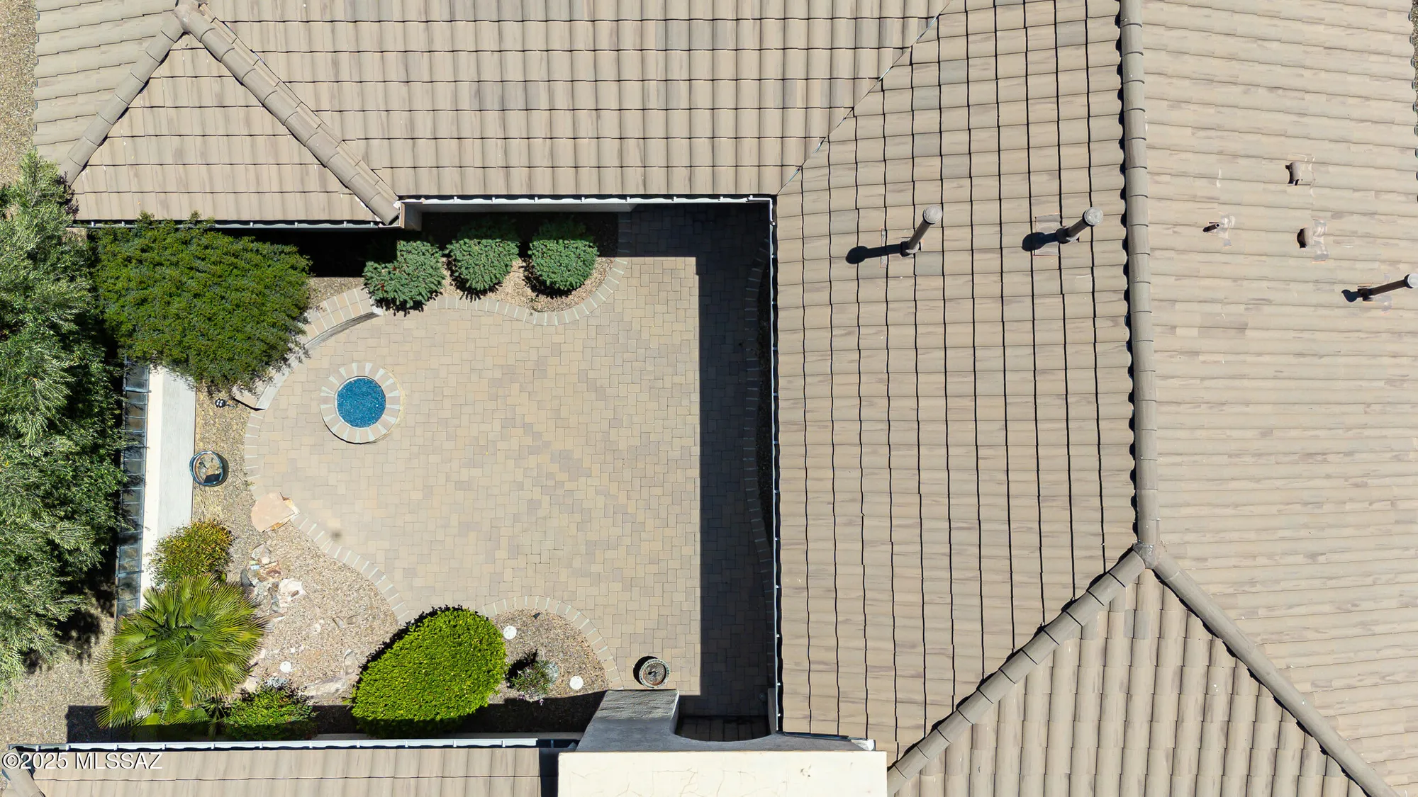 Property Slideshow image 39 of 42 | 700 n pebbles ridge dr, Green Valley, AZ, 85614