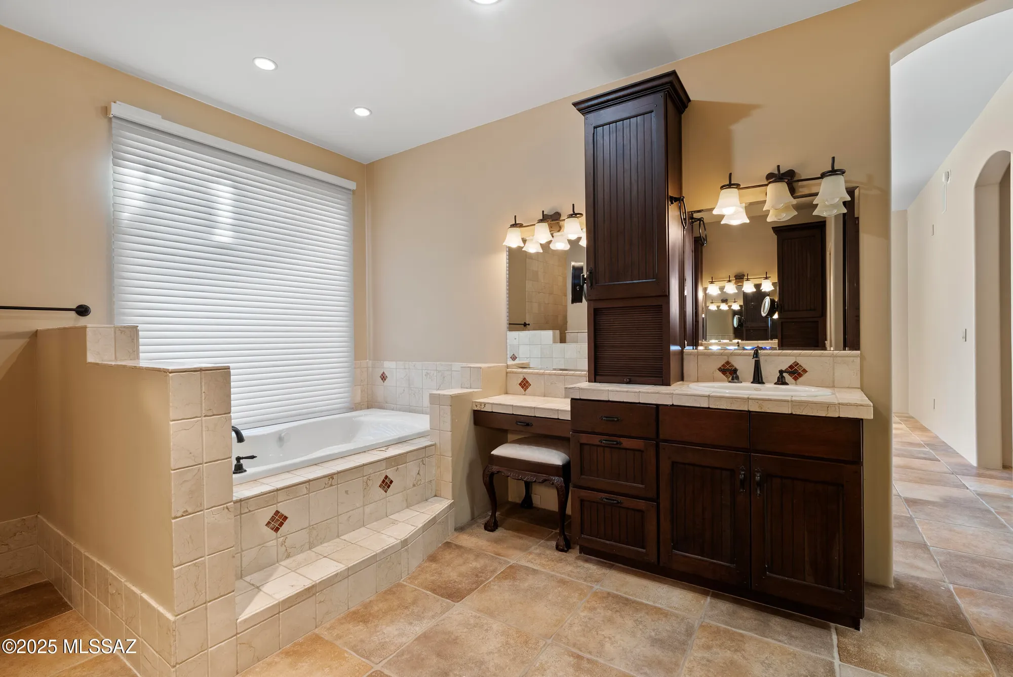Property Slideshow image 20 of 46 | 525 w paseo santa isabel, Green Valley, AZ, 85622