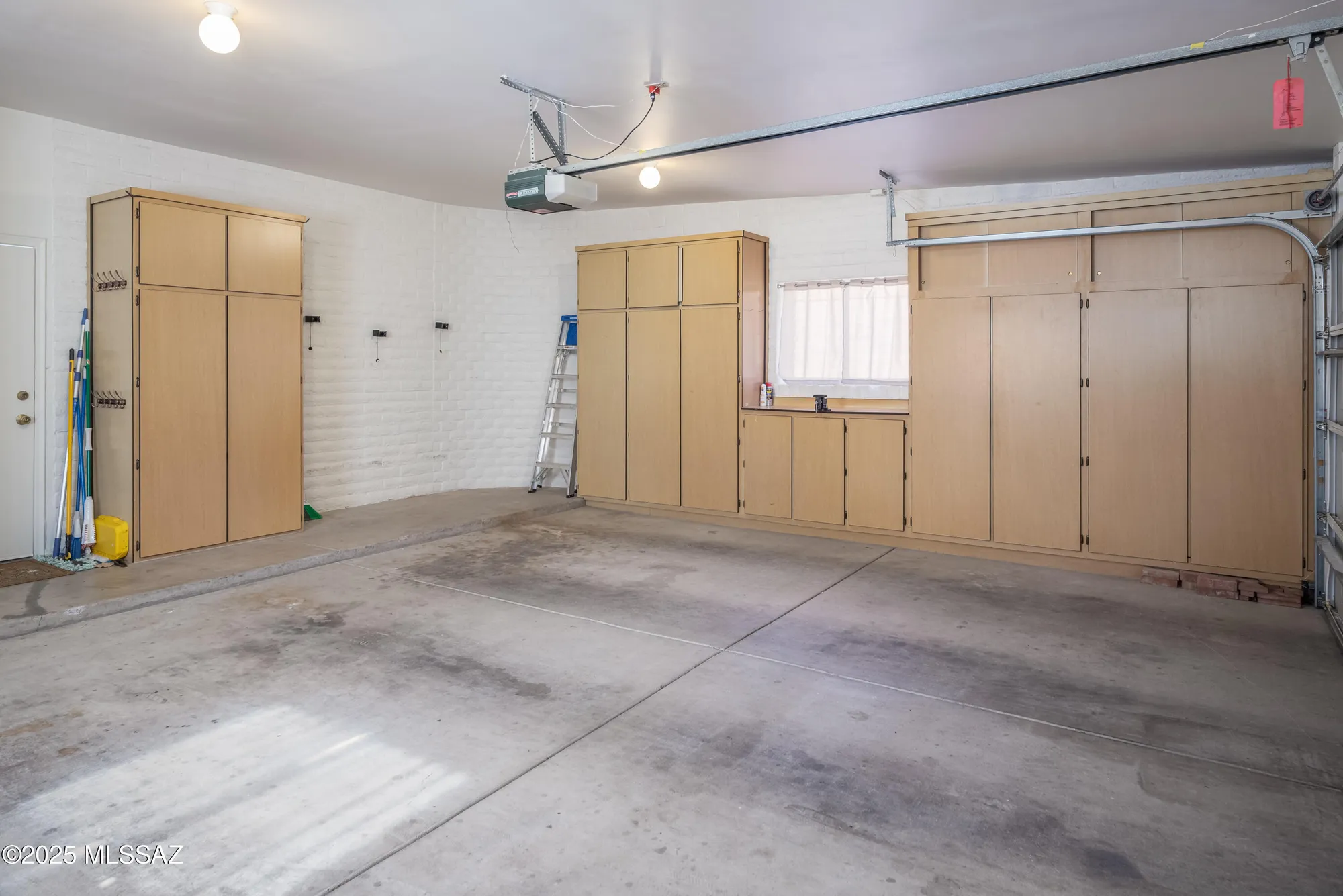 Property Slideshow image 30 of 38 | 8665 n coral ridge loop, Tucson, AZ, 85704