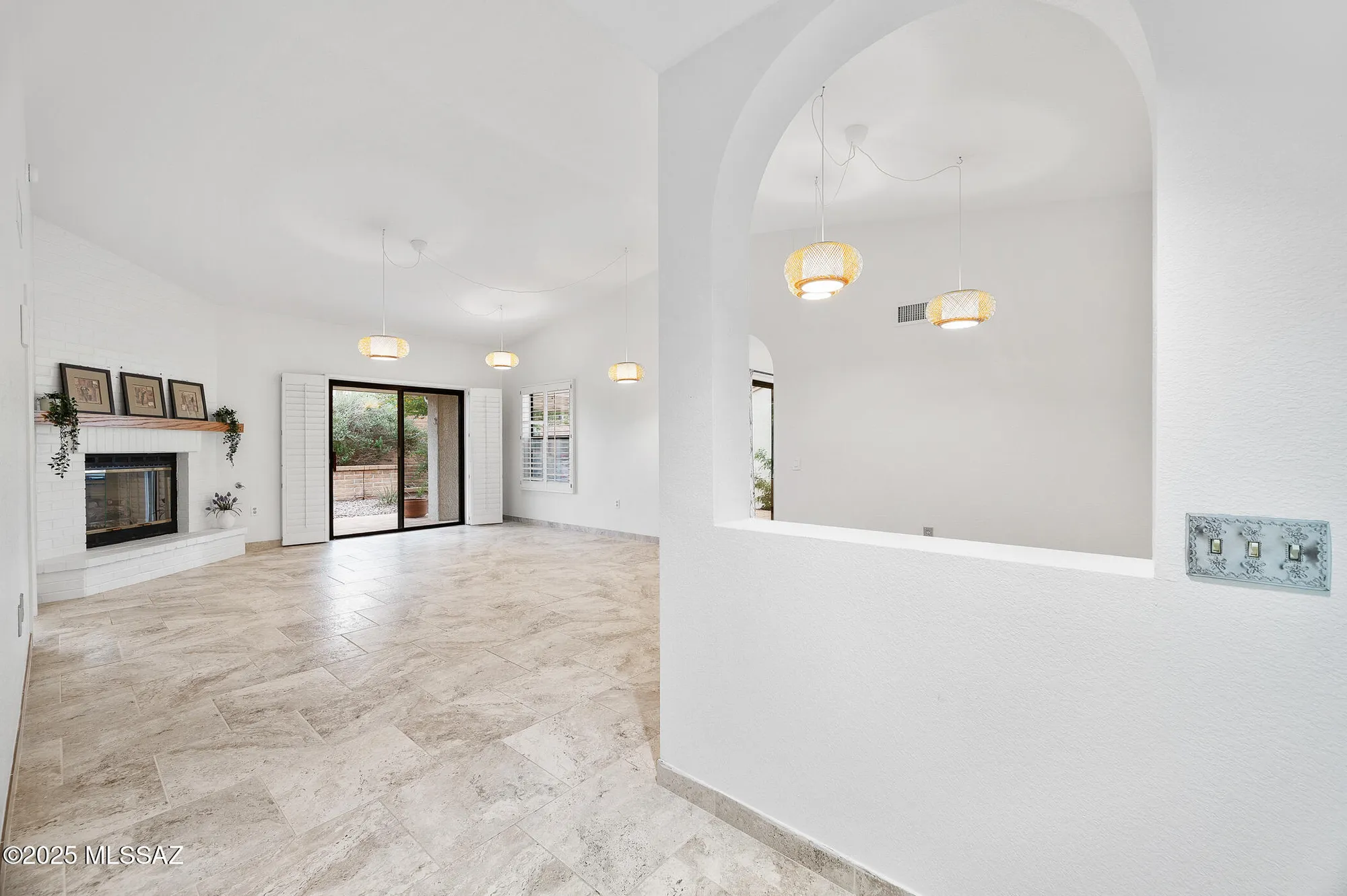 Property Slideshow image 7 of 50 | 14350 n rusty gate trl, Oro Valley, AZ, 85755