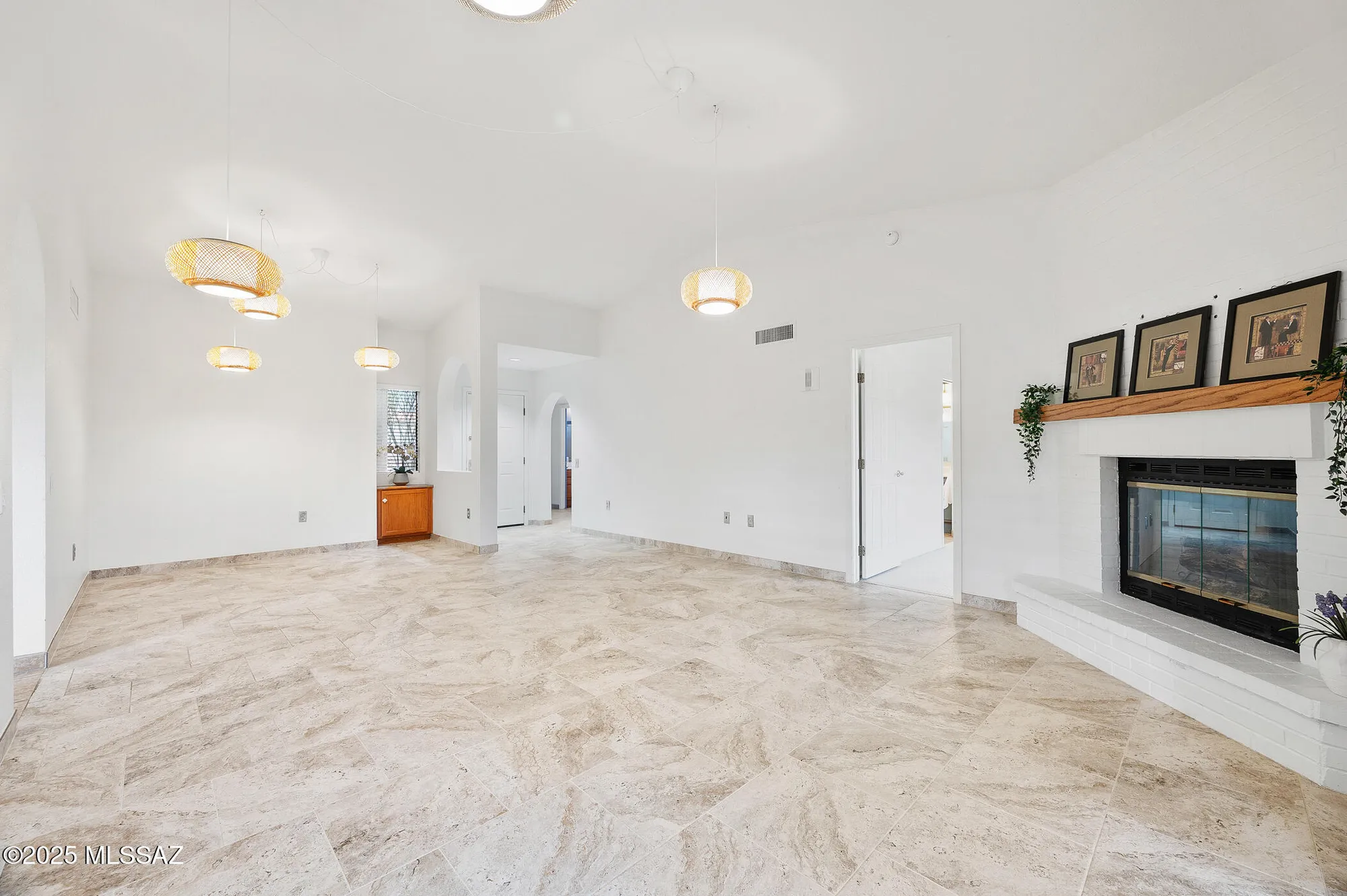 Property Slideshow image 10 of 50 | 14350 n rusty gate trl, Oro Valley, AZ, 85755