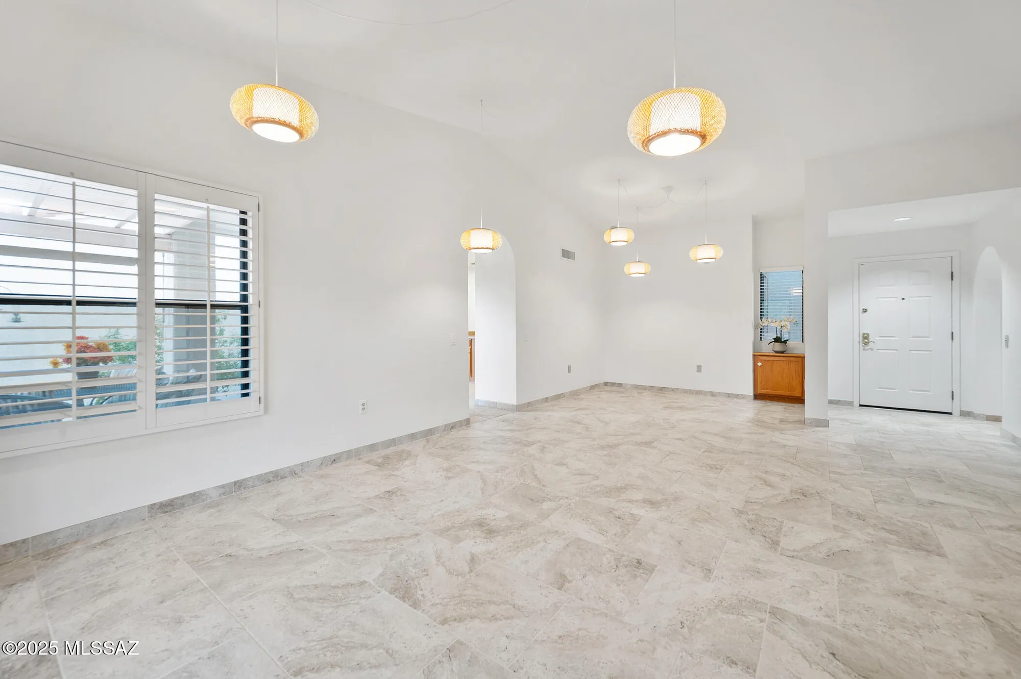 Property Slideshow image 11 of 50 | 14350 n rusty gate trl, Oro Valley, AZ, 85755
