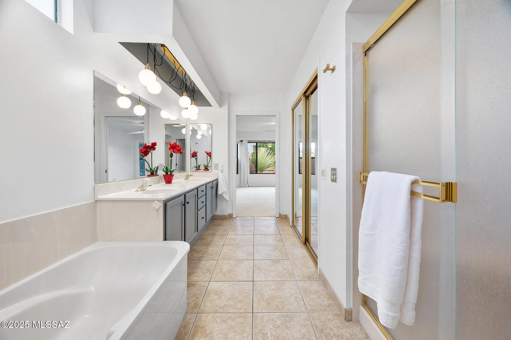 Property Slideshow image 19 of 50 | 14350 n rusty gate trl, Oro Valley, AZ, 85755