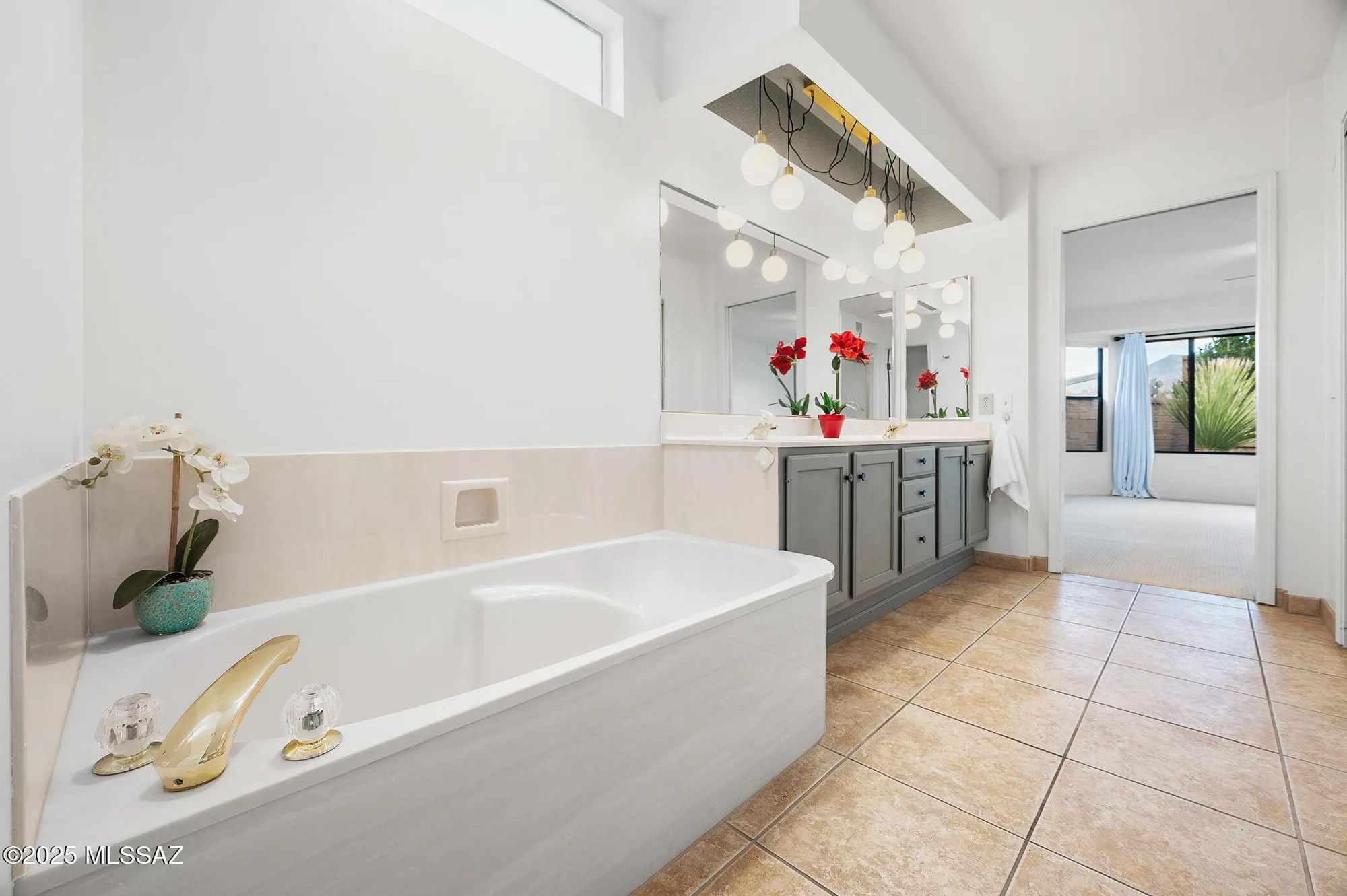 Property Slideshow image 20 of 50 | 14350 n rusty gate trl, Oro Valley, AZ, 85755