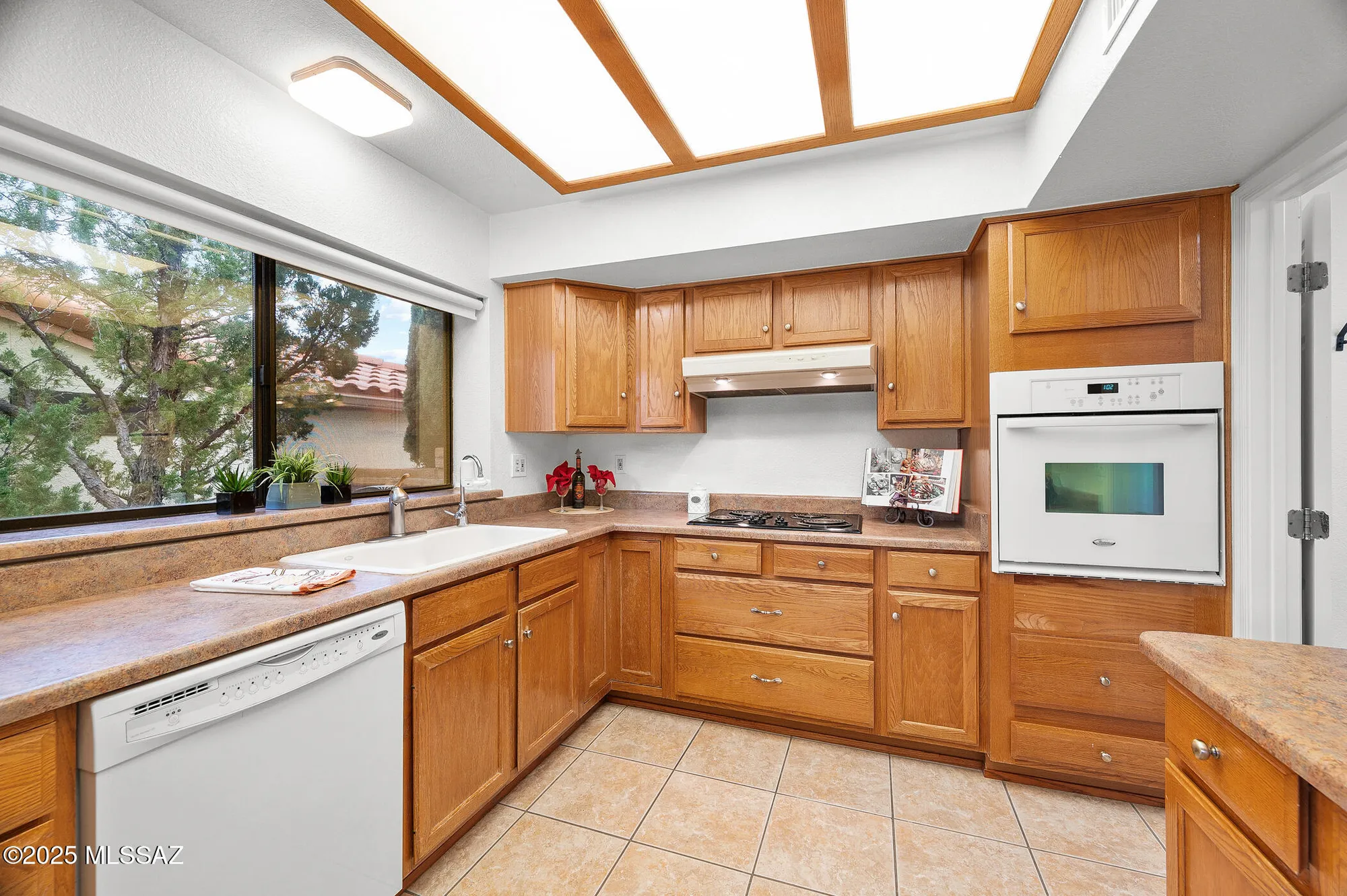 Property Slideshow image 32 of 50 | 14350 n rusty gate trl, Oro Valley, AZ, 85755