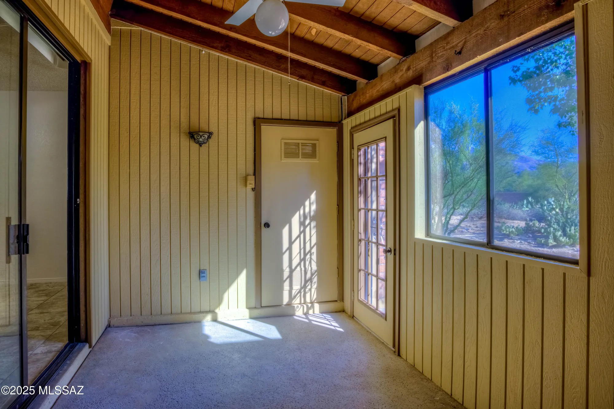Property Slideshow image 13 of 22 | 1714 w dalehaven cir, Tucson, AZ, 85704