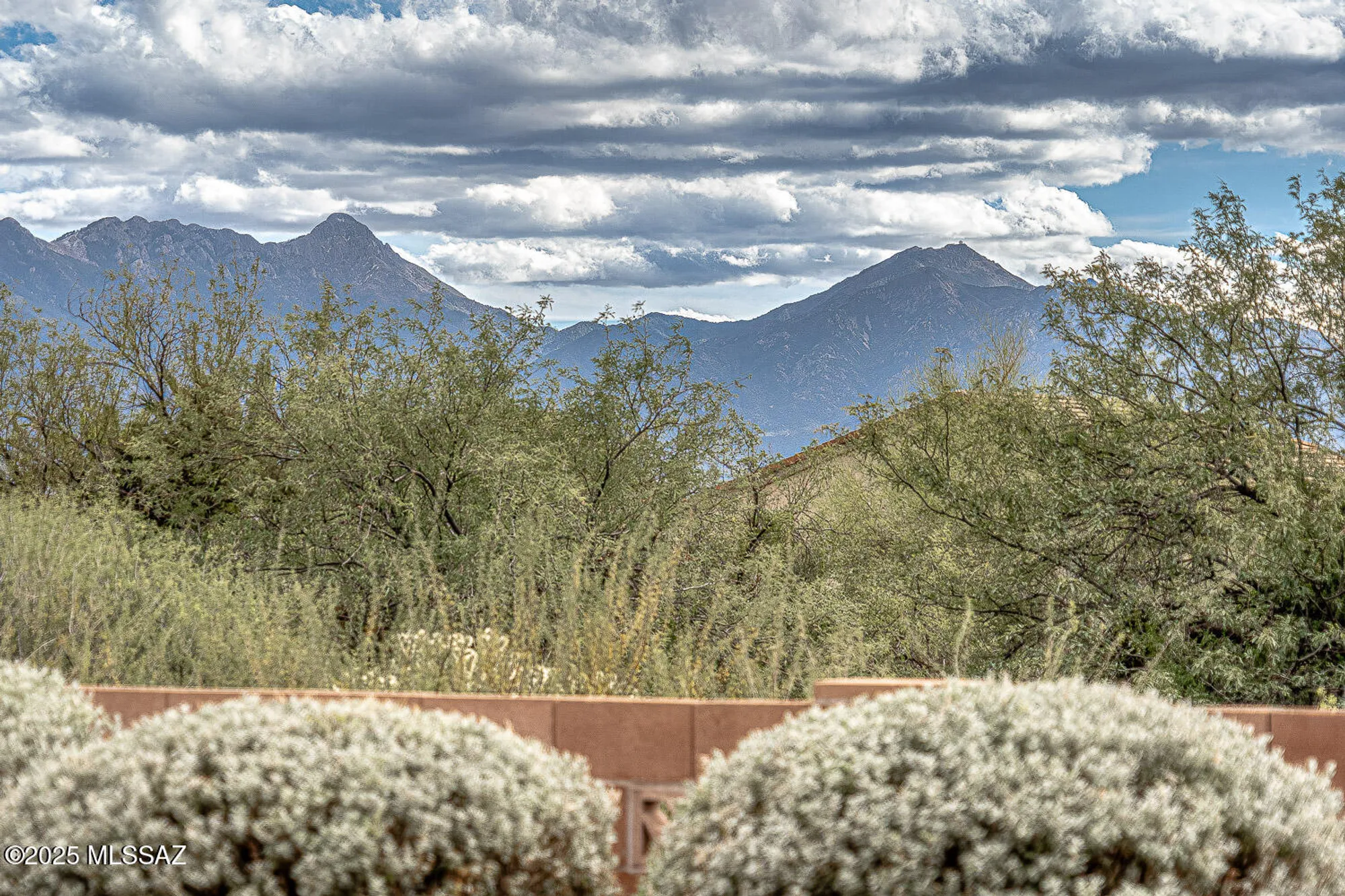 Property Slideshow image 1 of 49 | 899 w calle artistica, Green Valley, AZ, 85614