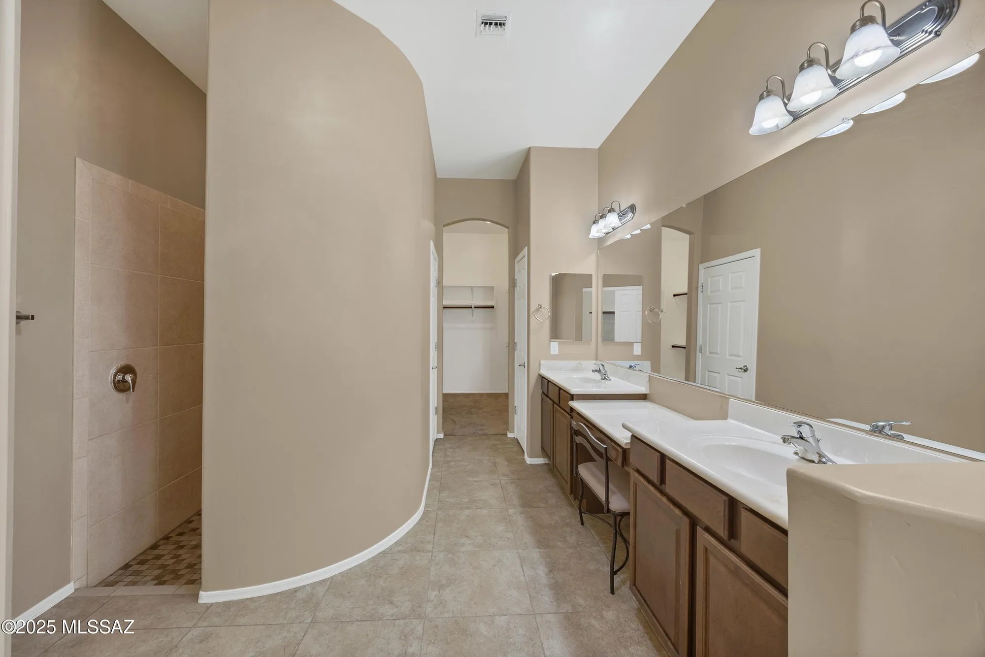 Property Slideshow image 22 of 36 | 5829 s waynes way, Green Valley, AZ, 85622