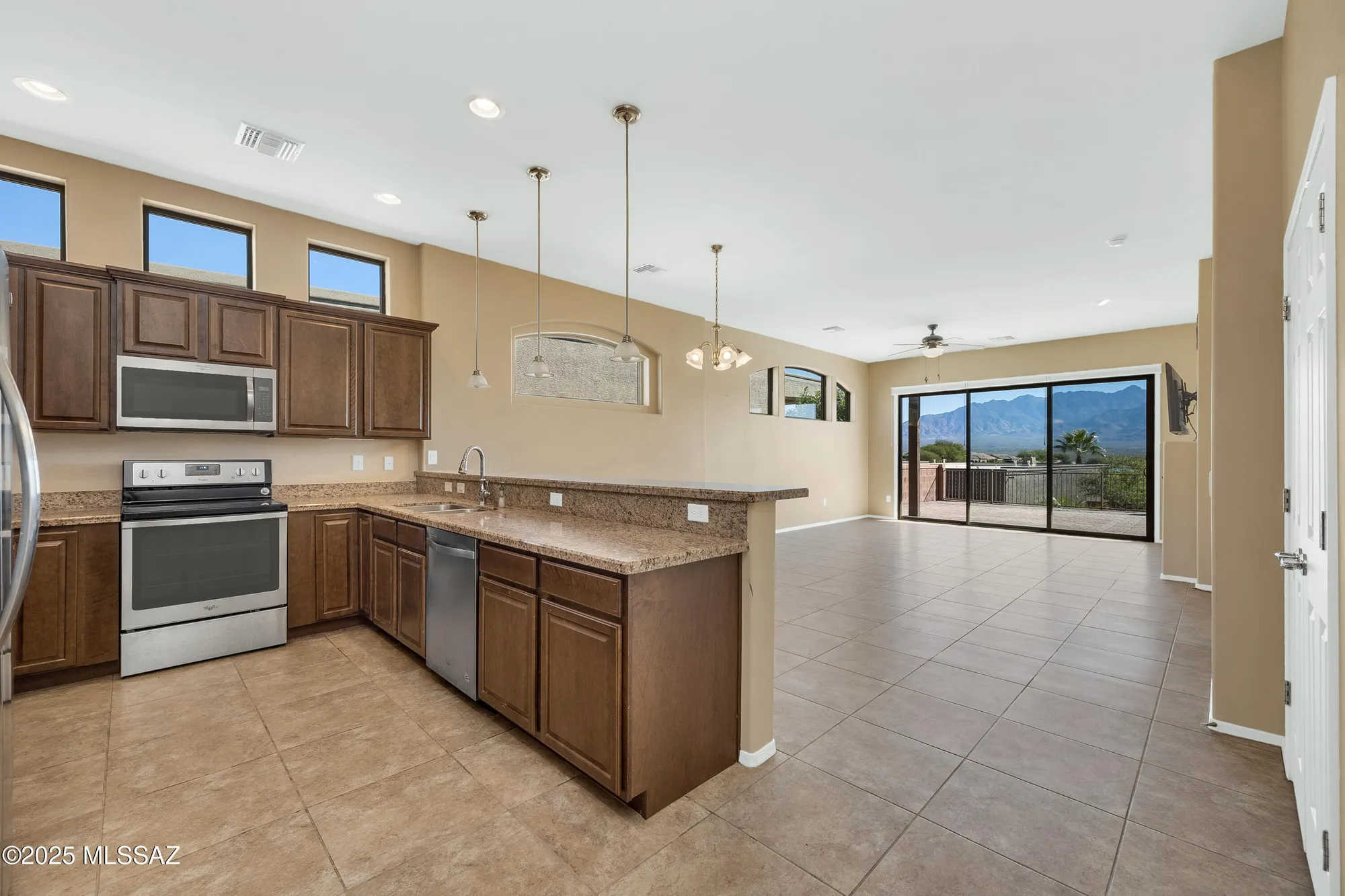 Property Slideshow image 16 of 36 | 5829 s waynes way, Green Valley, AZ, 85622