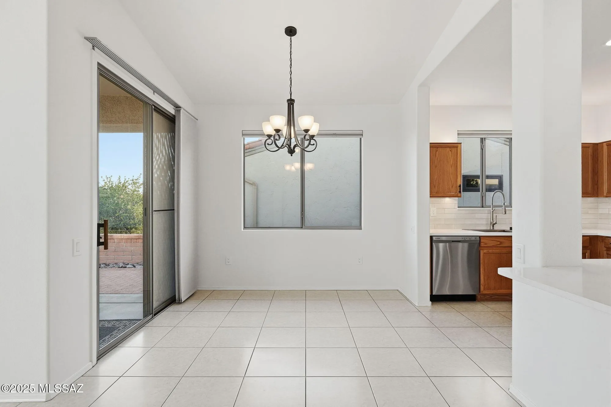 Property Slideshow image 14 of 50 | 4751 s longmore dr, Green Valley, AZ, 85622