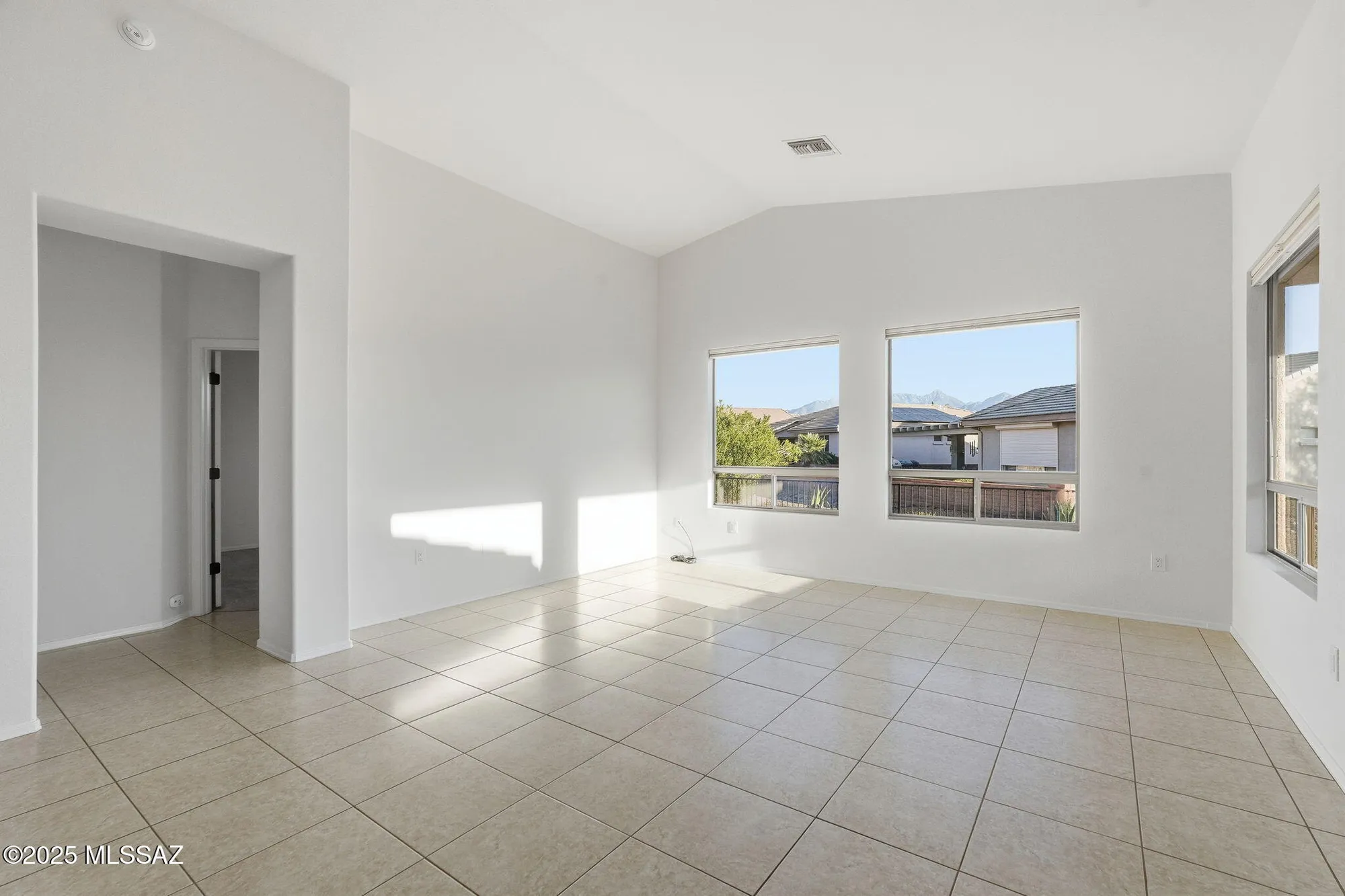 Property Slideshow image 8 of 50 | 4751 s longmore dr, Green Valley, AZ, 85622