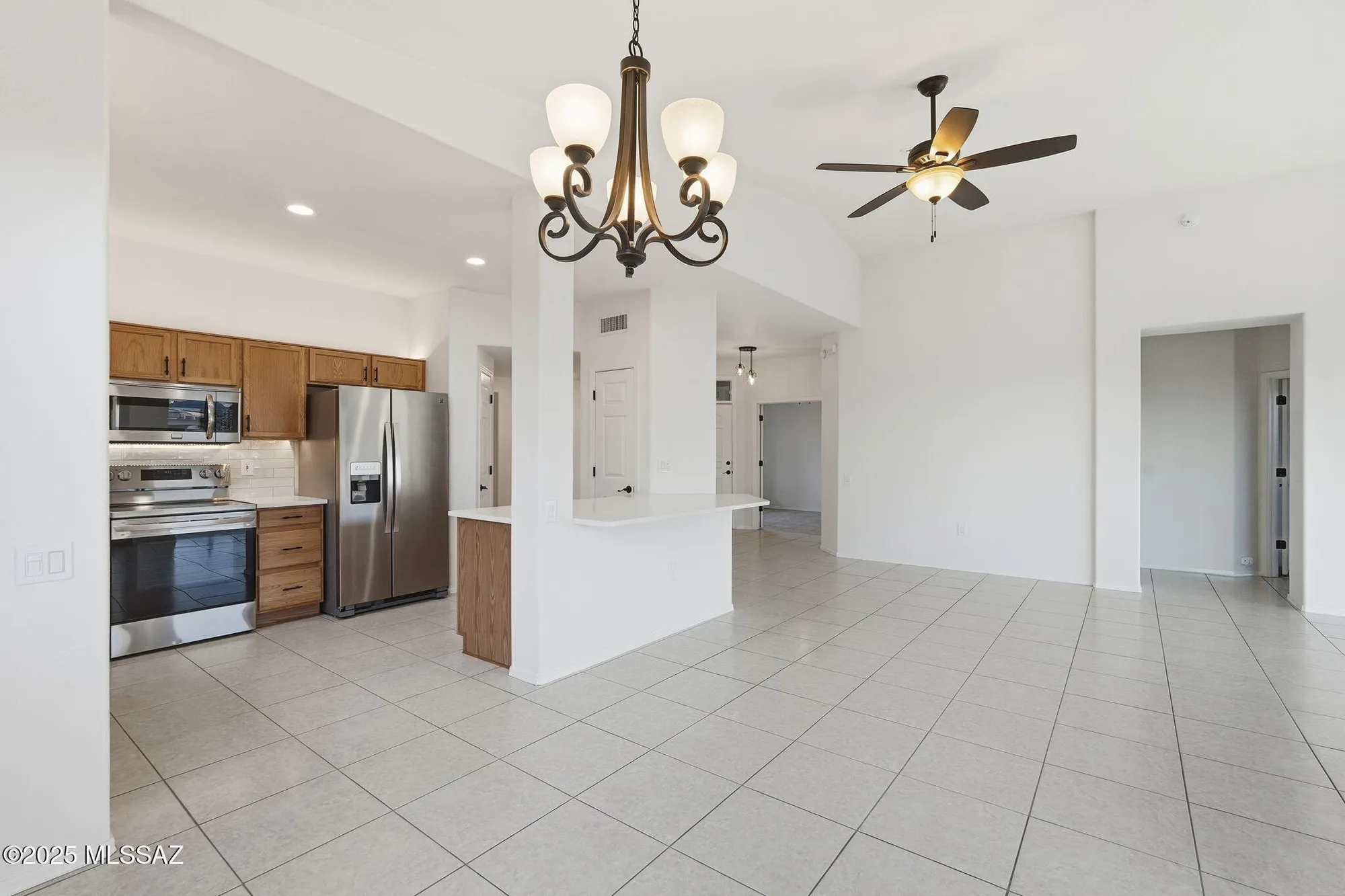 Property Slideshow image 16 of 50 | 4751 s longmore dr, Green Valley, AZ, 85622