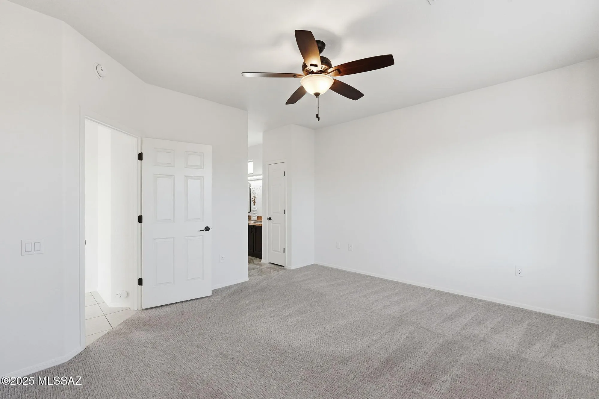 Property Slideshow image 33 of 50 | 4751 s longmore dr, Green Valley, AZ, 85622