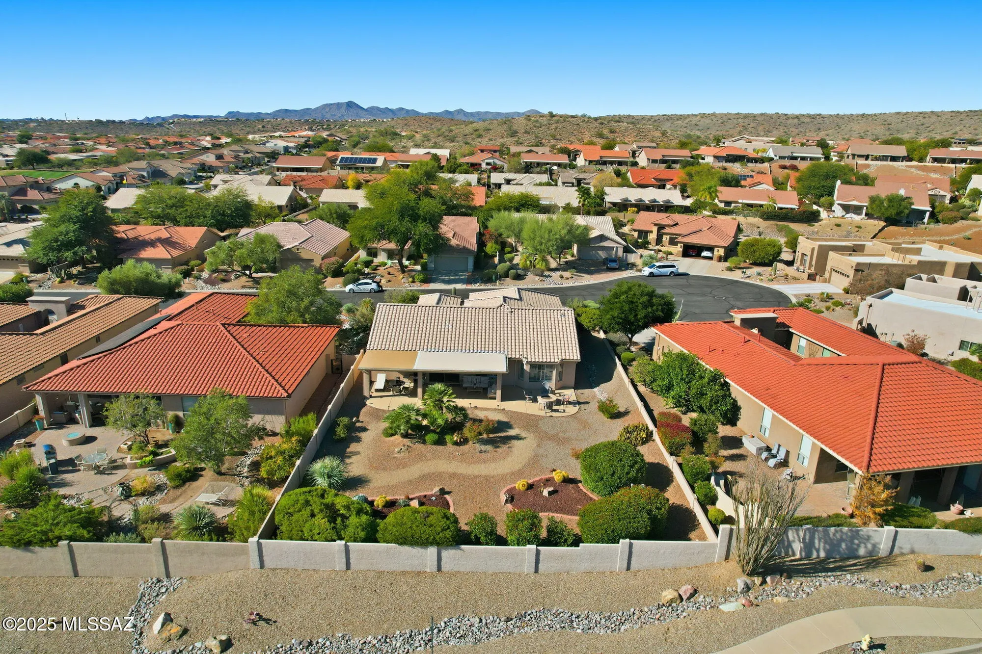 Property Slideshow image 9 of 50 | 39057 s riverwood ct, Tucson, AZ, 85739