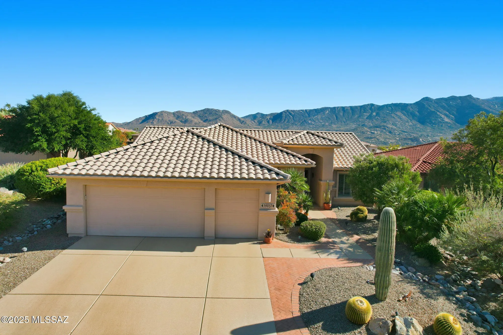 Property Slideshow image 24 of 50 | 39057 s riverwood ct, Tucson, AZ, 85739