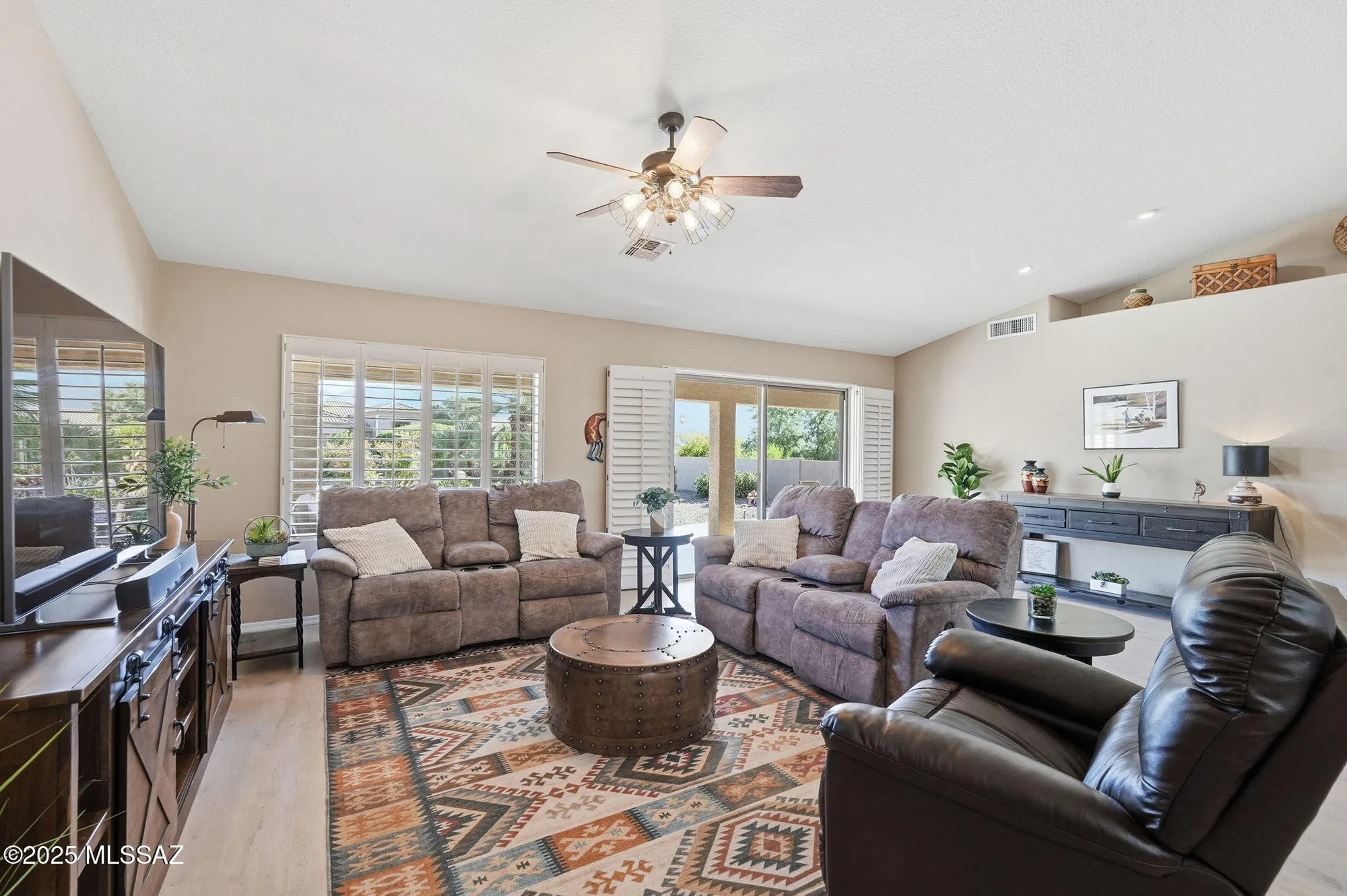 Property Slideshow image 26 of 50 | 39057 s riverwood ct, Tucson, AZ, 85739